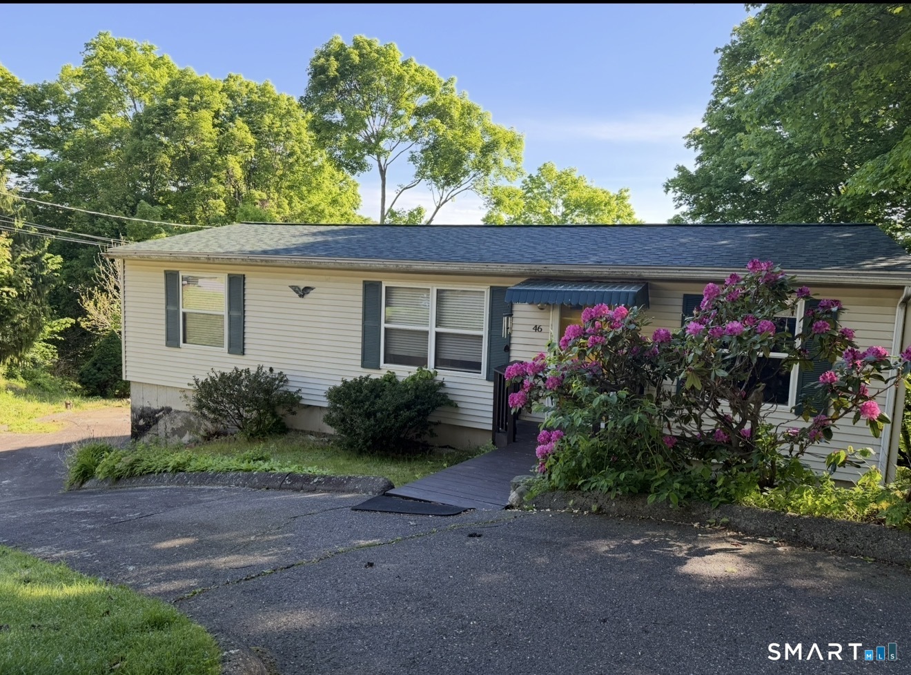 46 Knorr Avenue