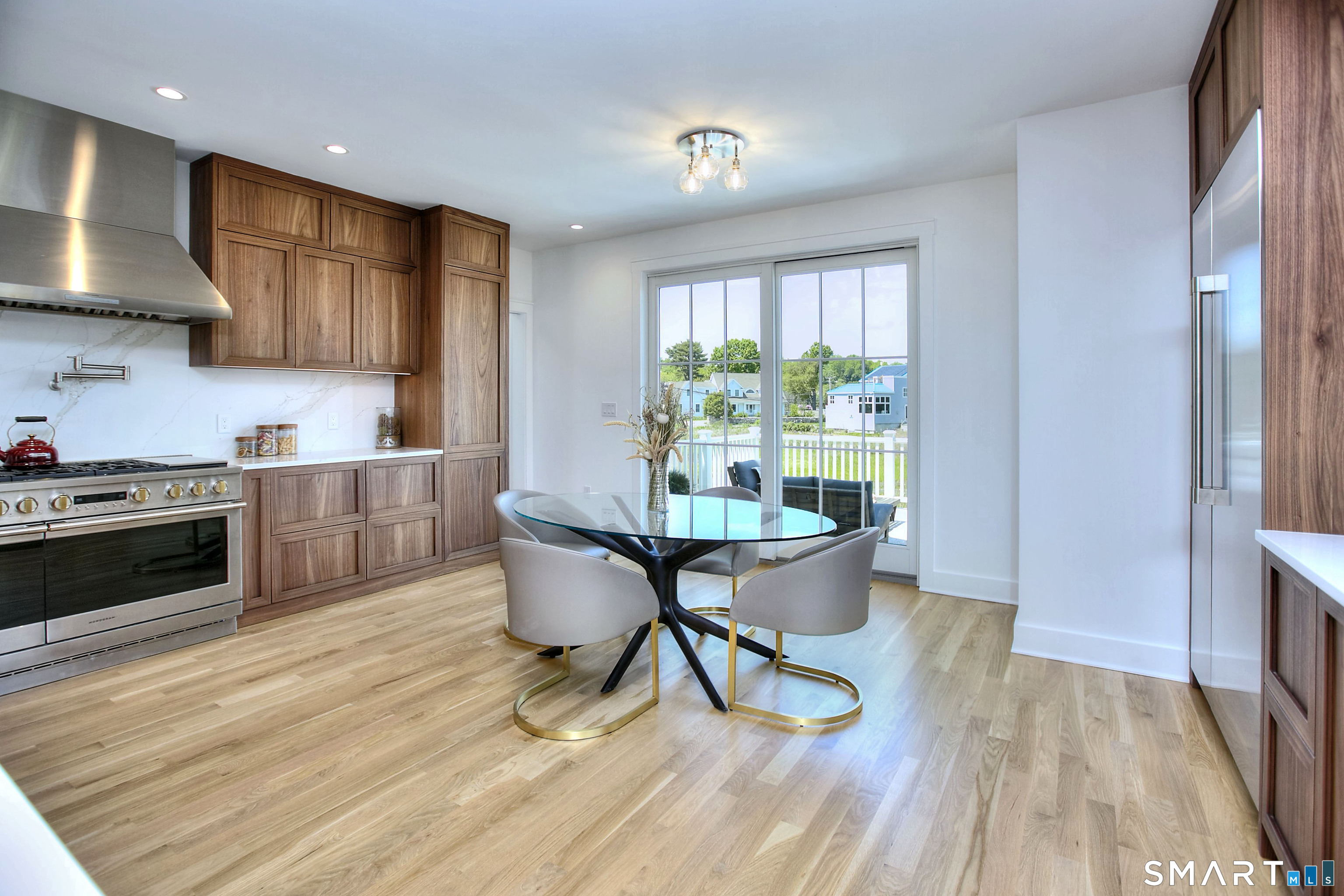 6 Plover Lane