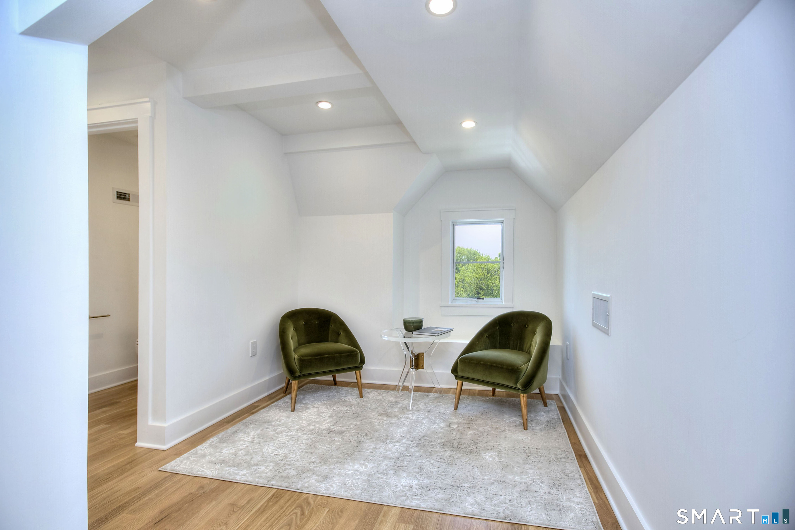 6 Plover Lane