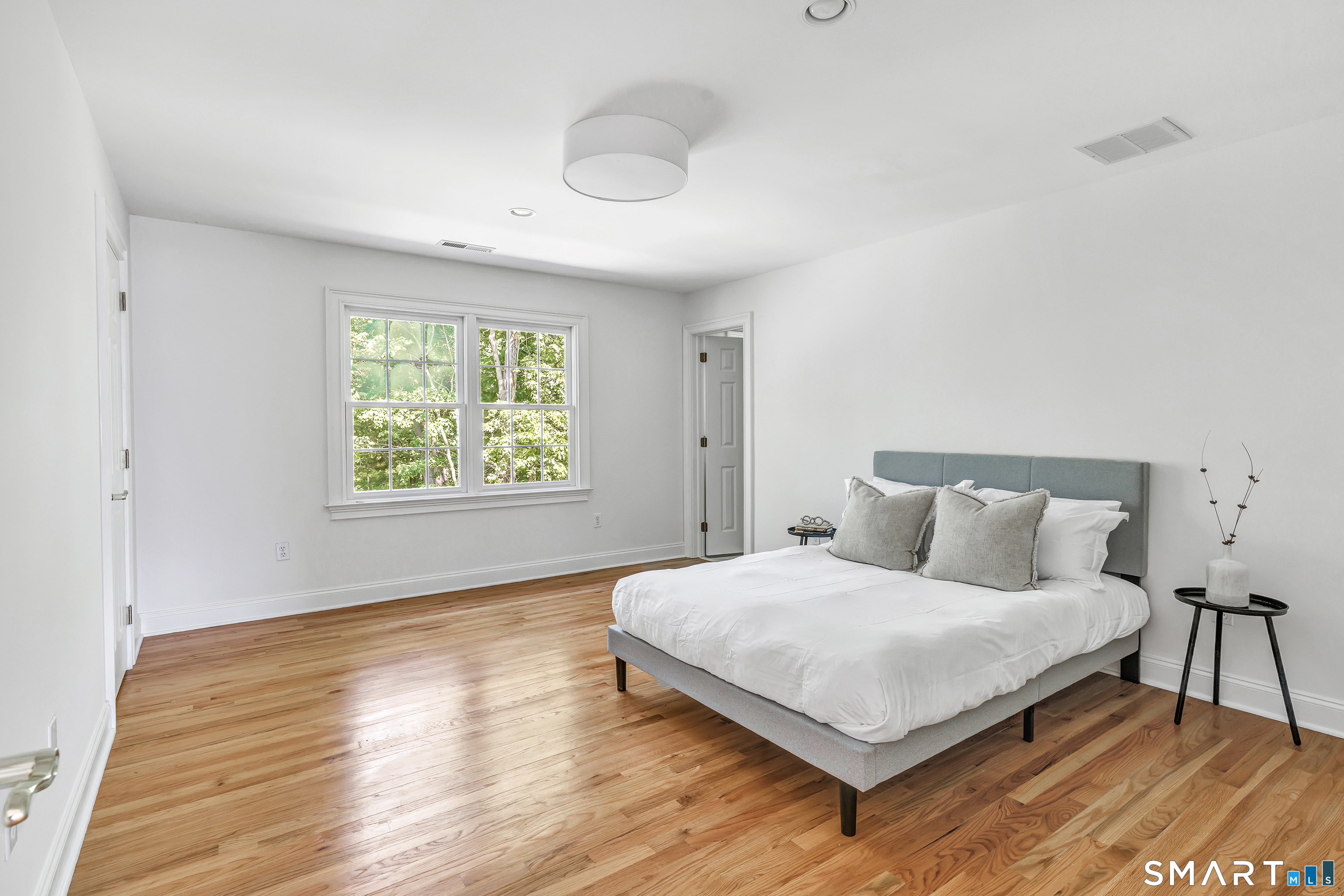 35 Hunting Ridge Road