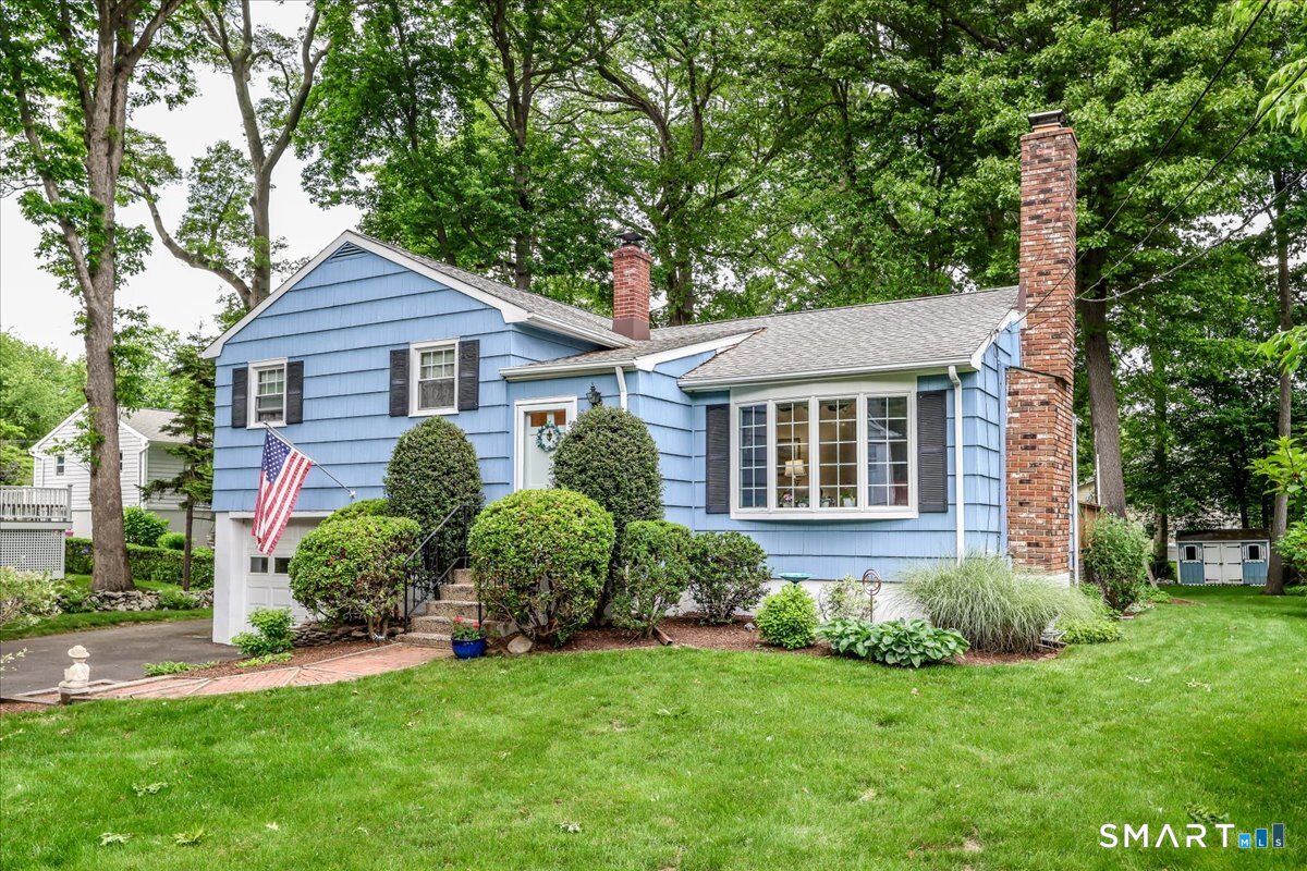 75 Centerbrook Road