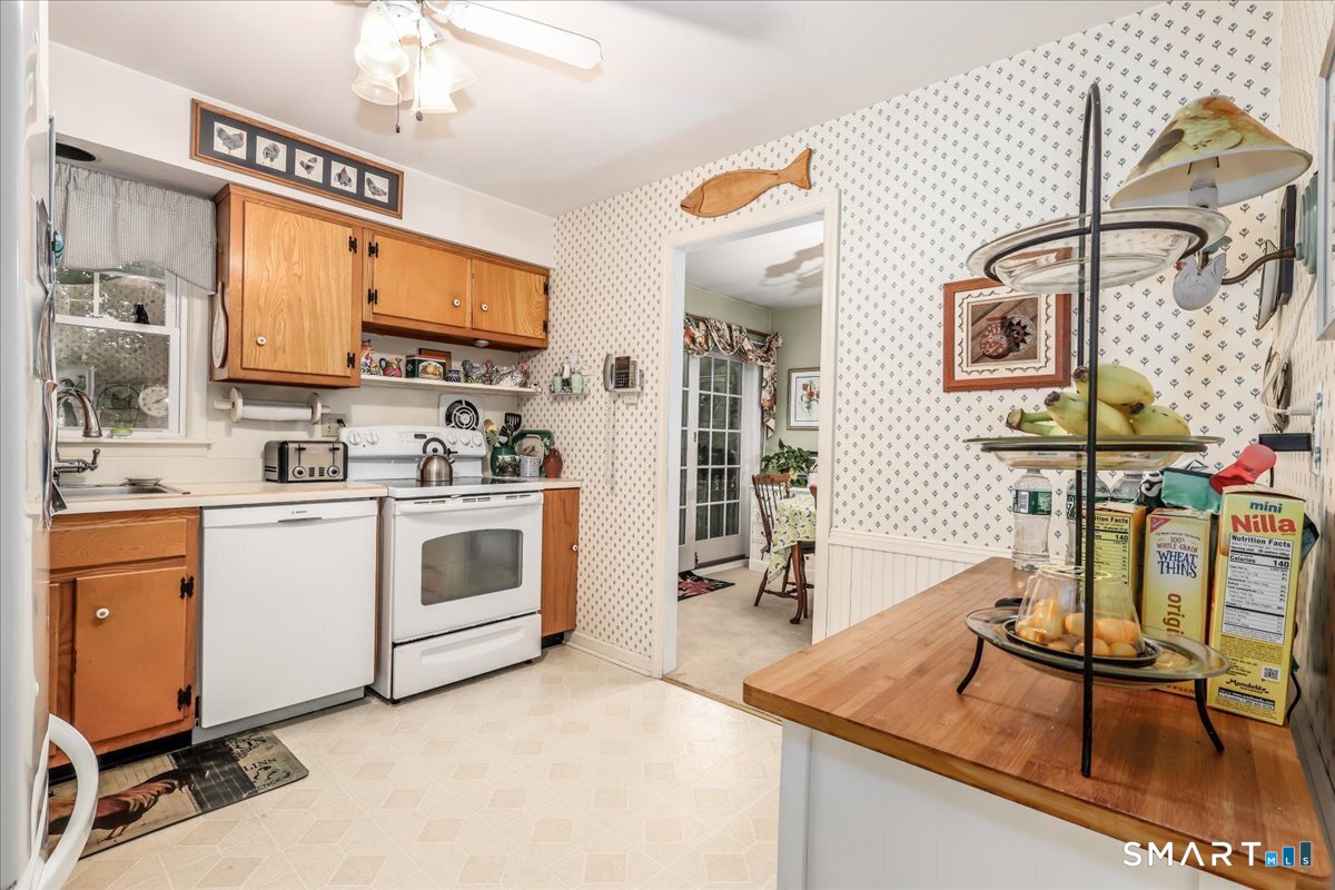 75 Centerbrook Road
