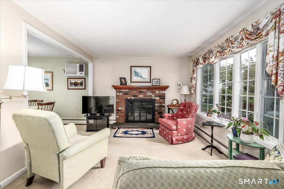 75 Centerbrook Road