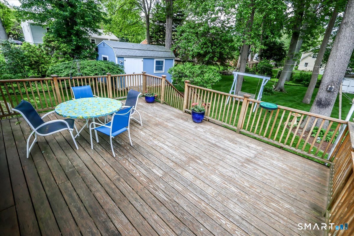75 Centerbrook Road