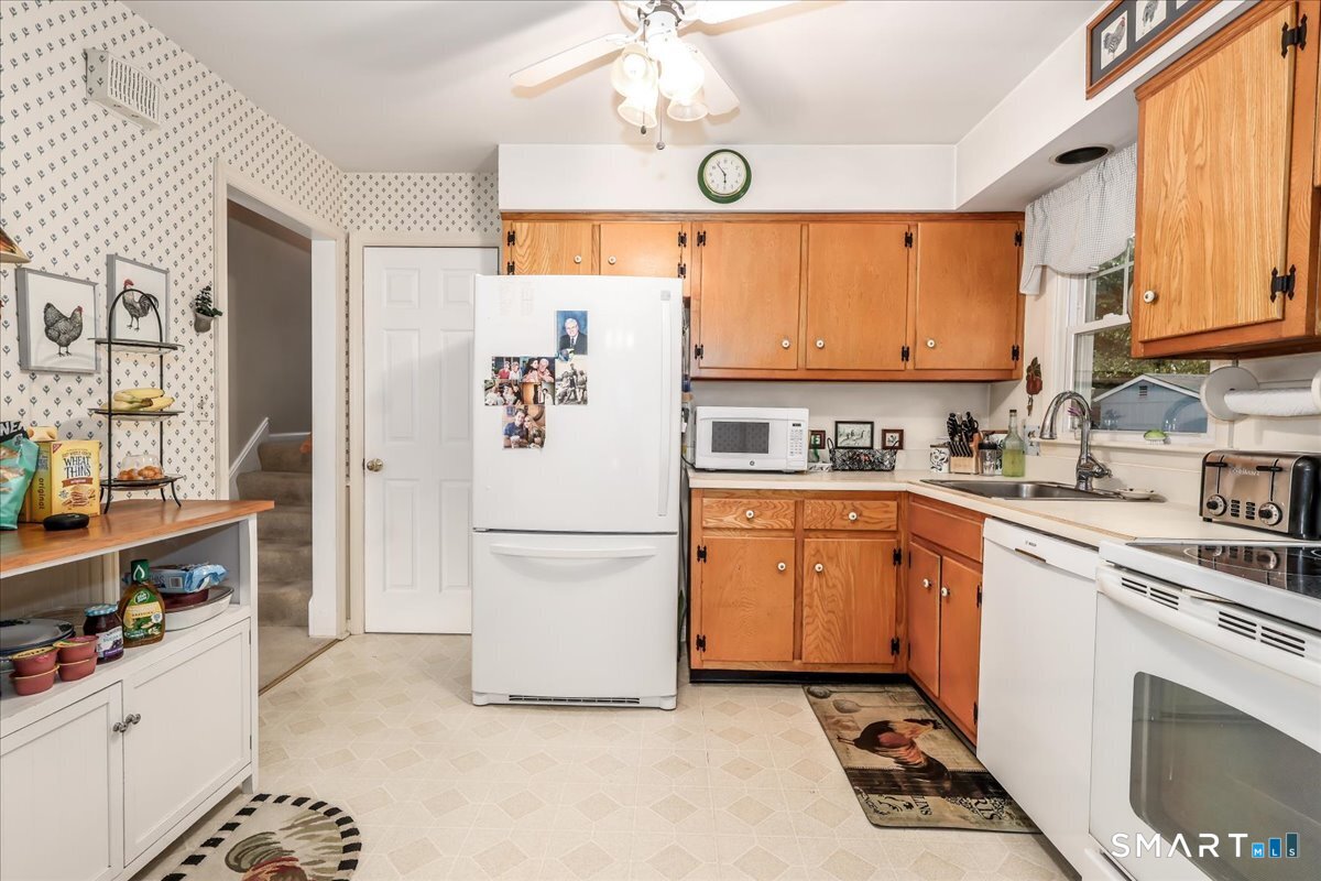 75 Centerbrook Road