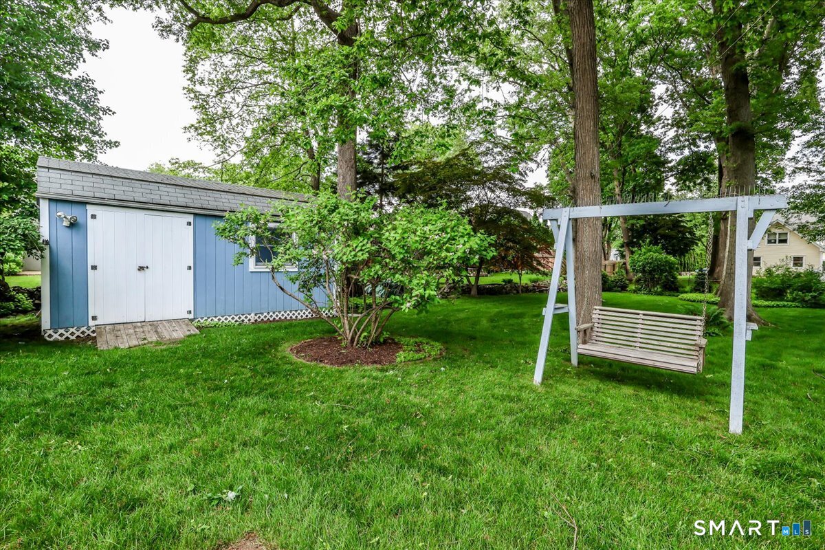 75 Centerbrook Road