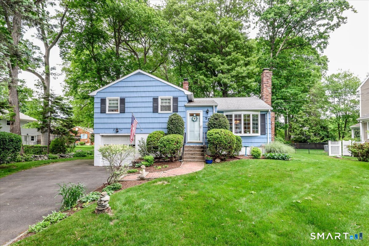 75 Centerbrook Road