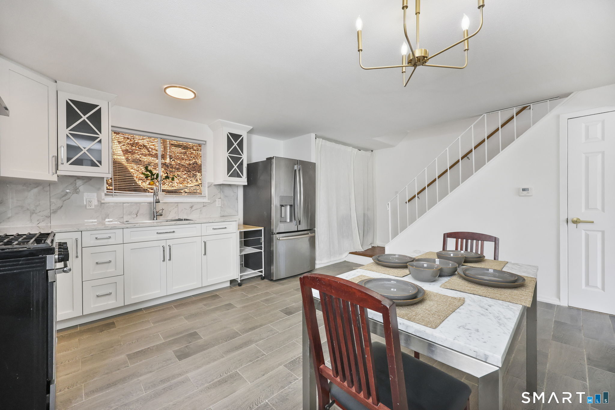 305 Mill Rock Road 305