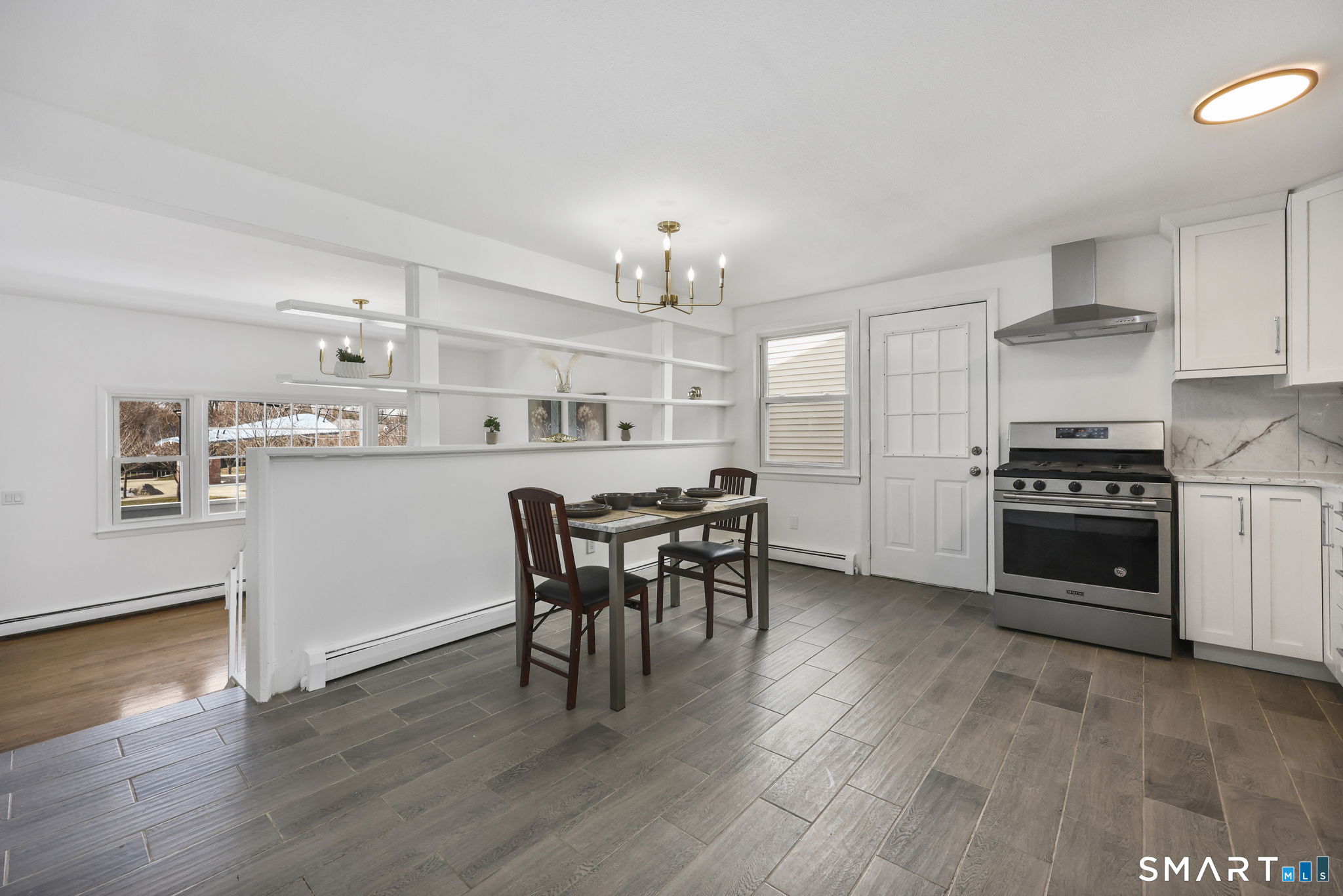 305 Mill Rock Road 305