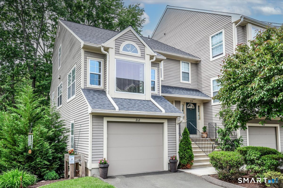 212 Algonquin Trail Unit: 212