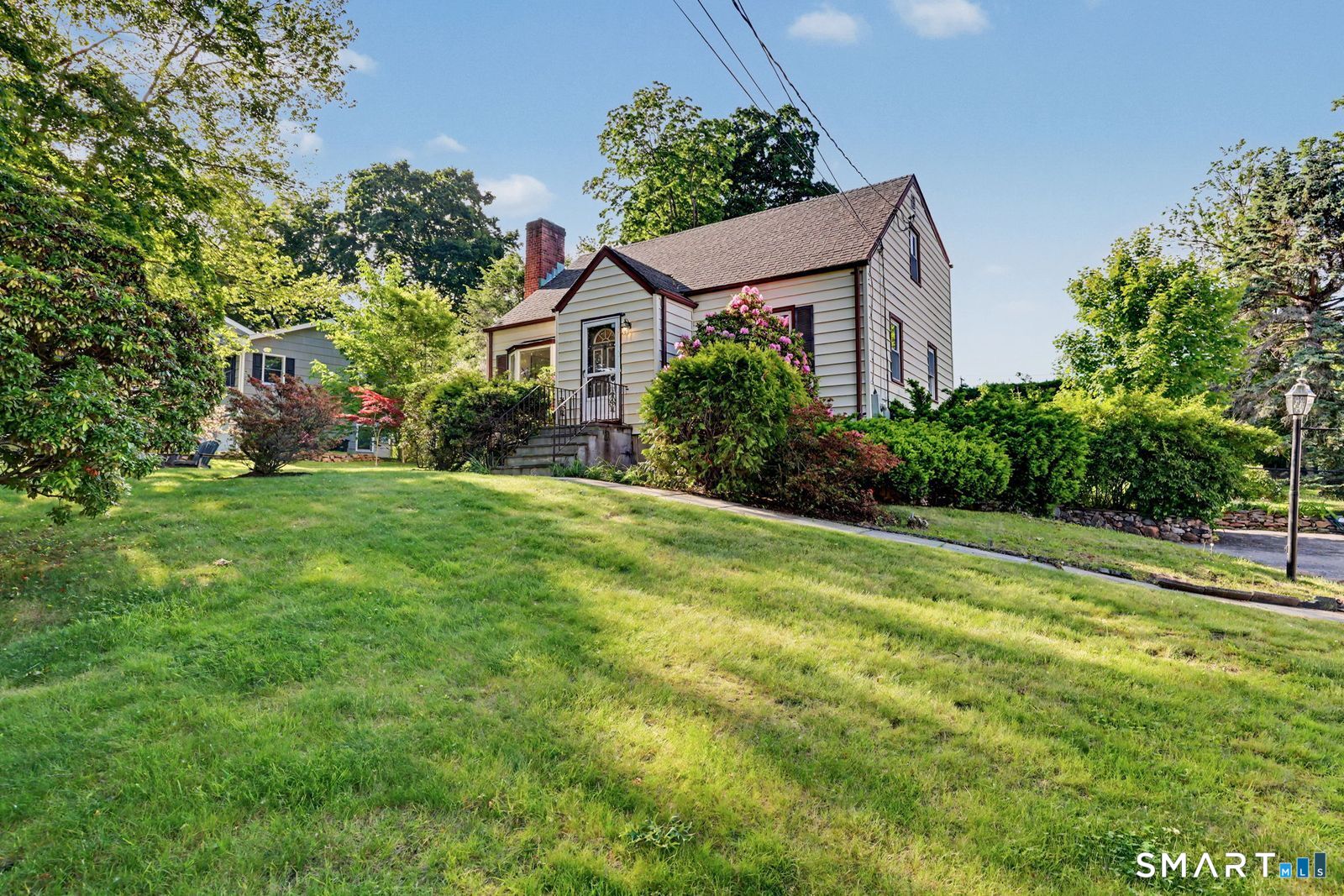 27 Lund Avenue
