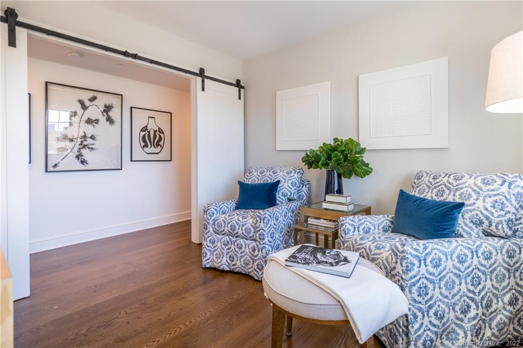 201 Main Street 302