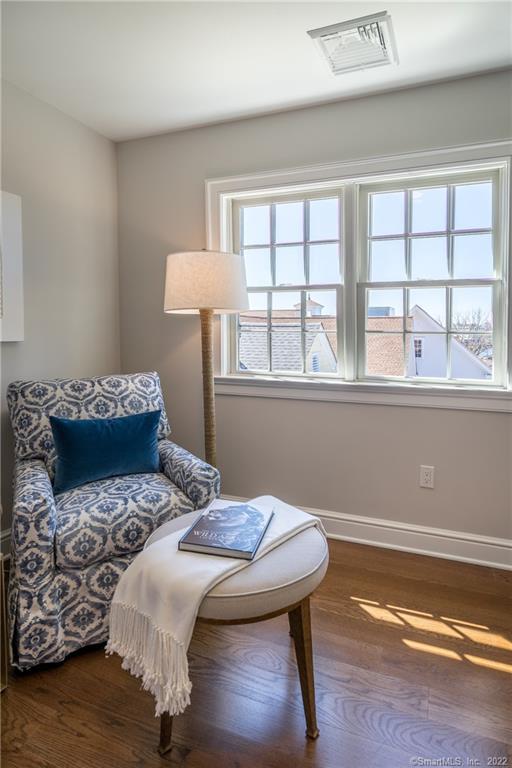 201 Main Street 302