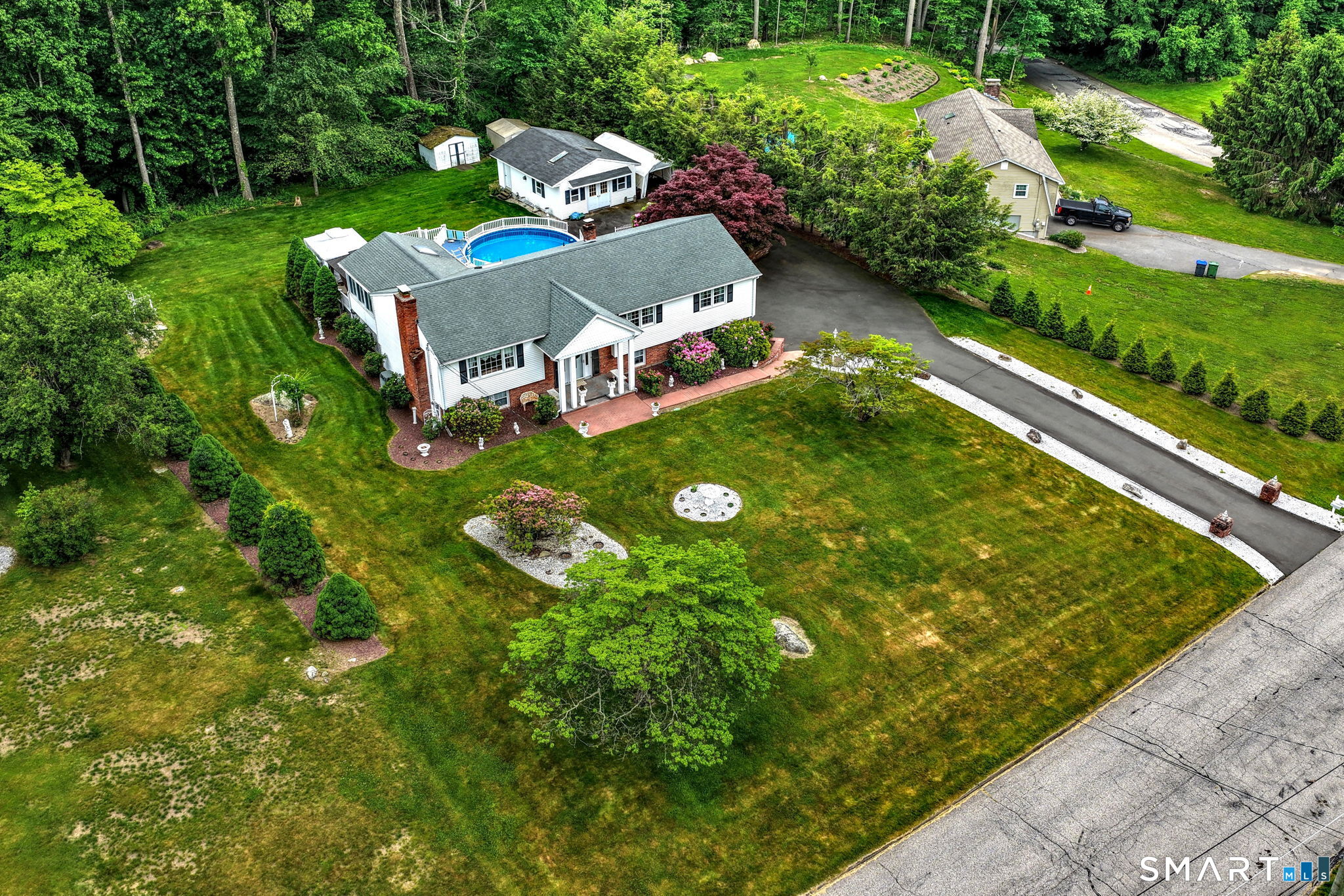 106 Greenwood Lane