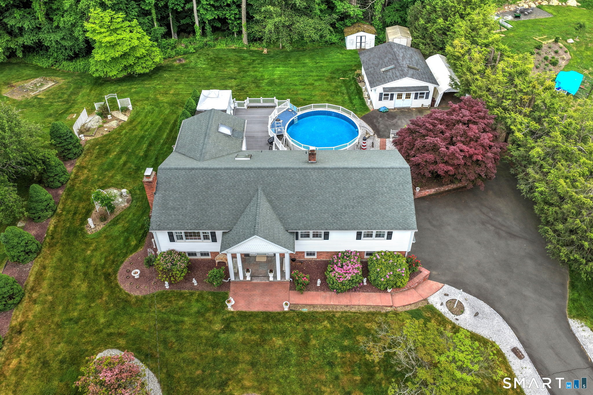106 Greenwood Lane