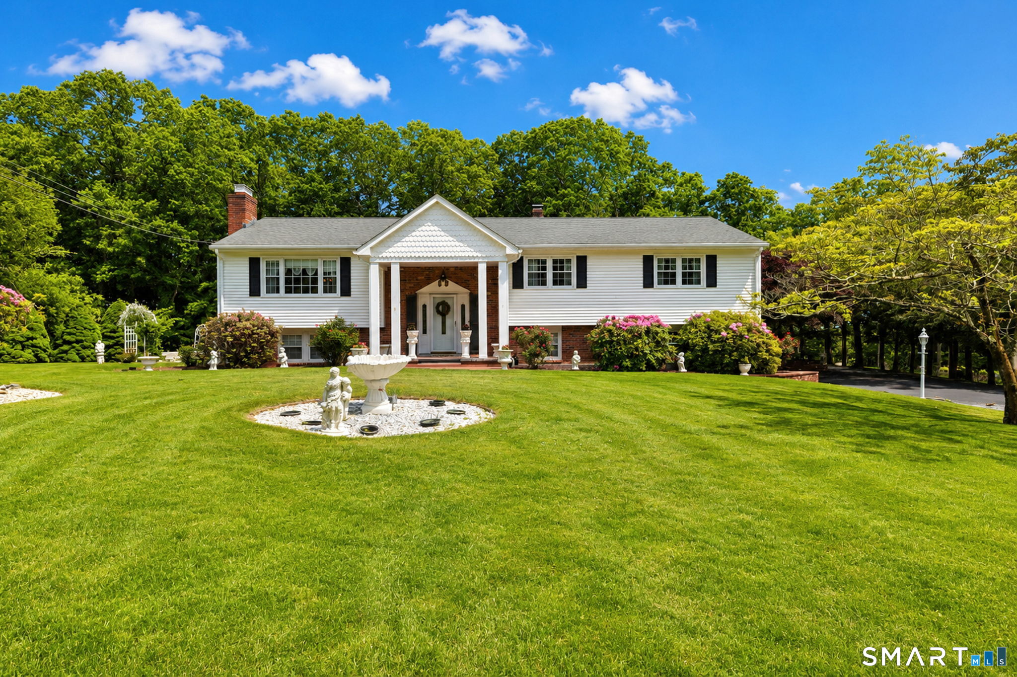 106 Greenwood Lane