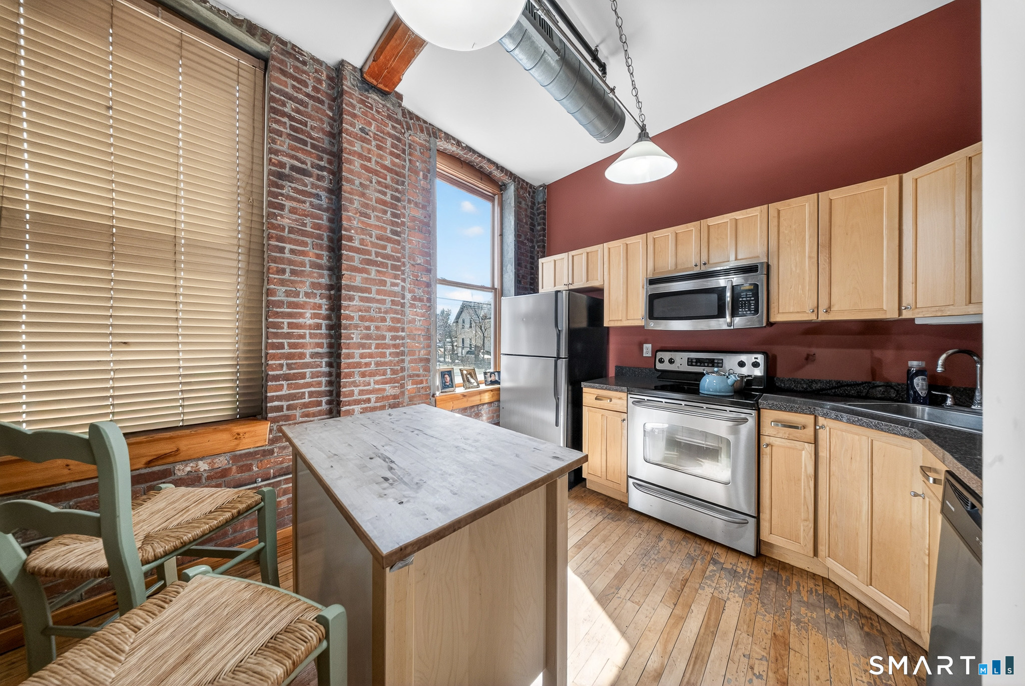 325 Lafayette Street 1103
