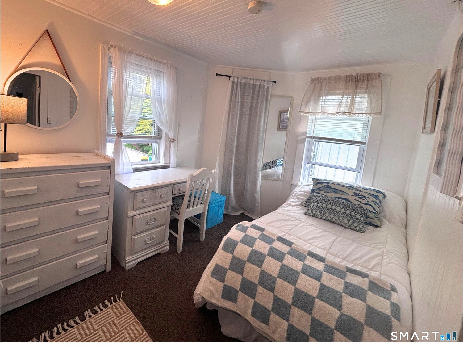 918 Fairfield Beach Road