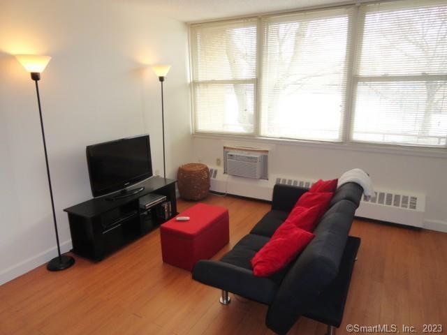 25 Ellsworth Street 13
