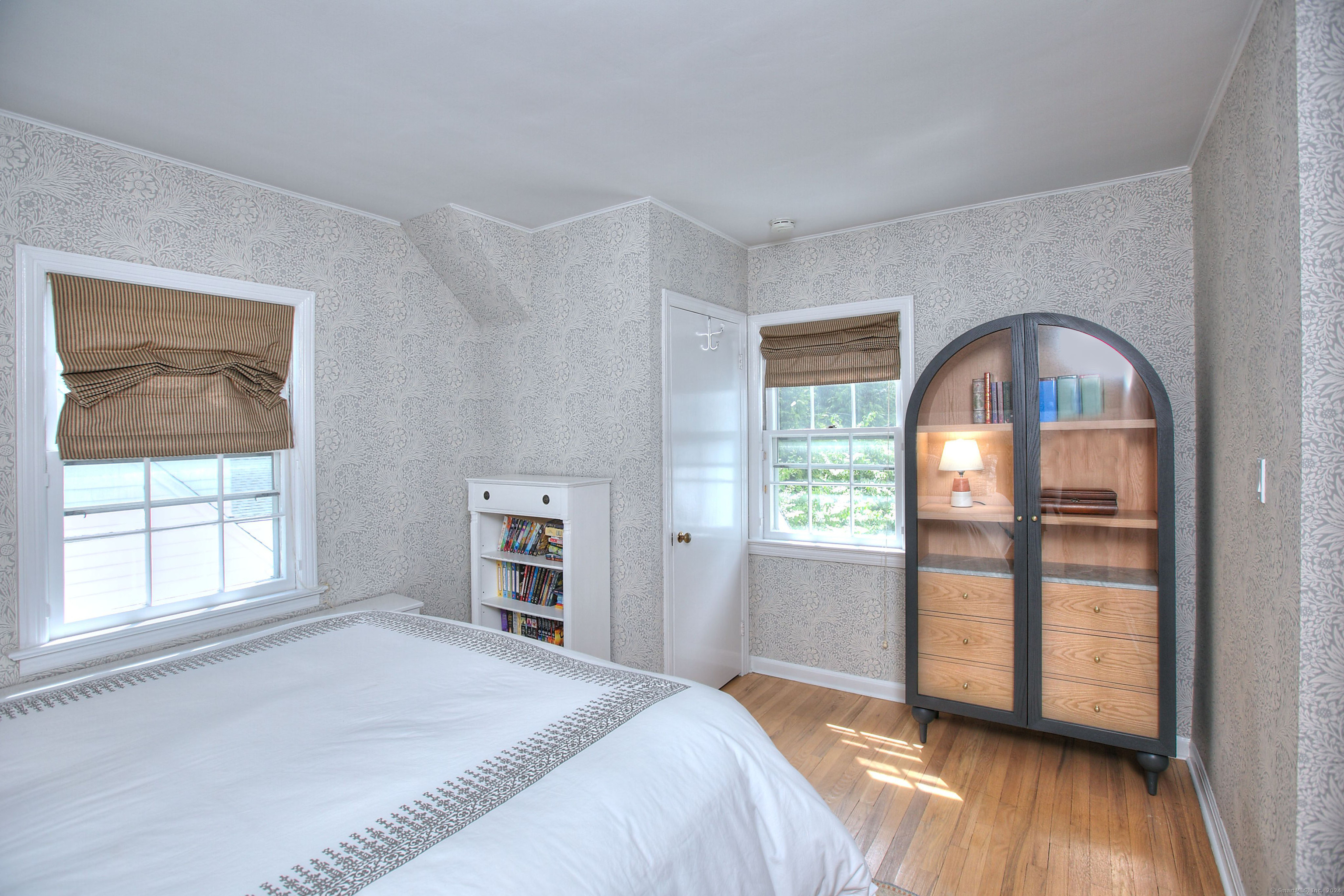 11 Treadwell Avenue