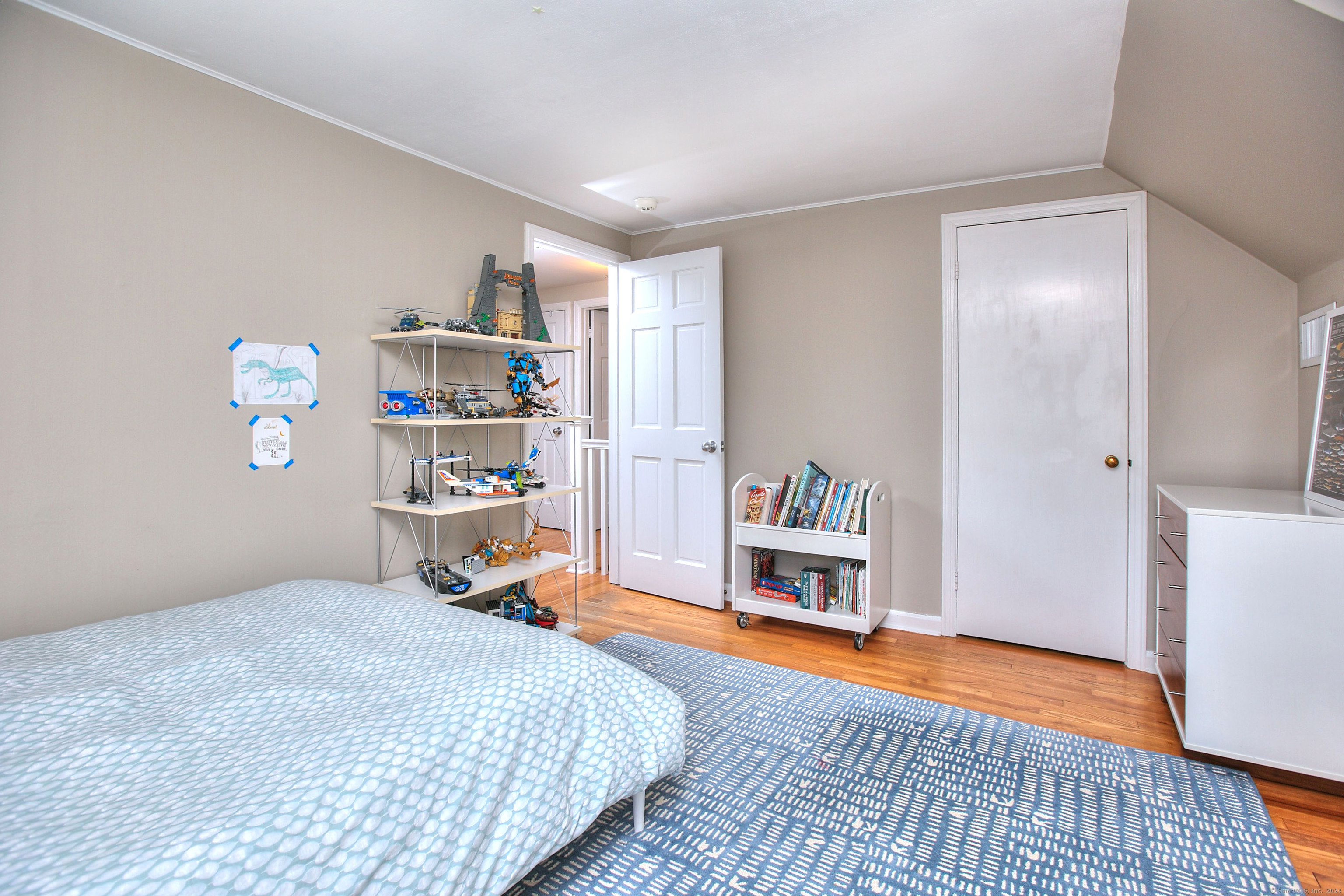 11 Treadwell Avenue