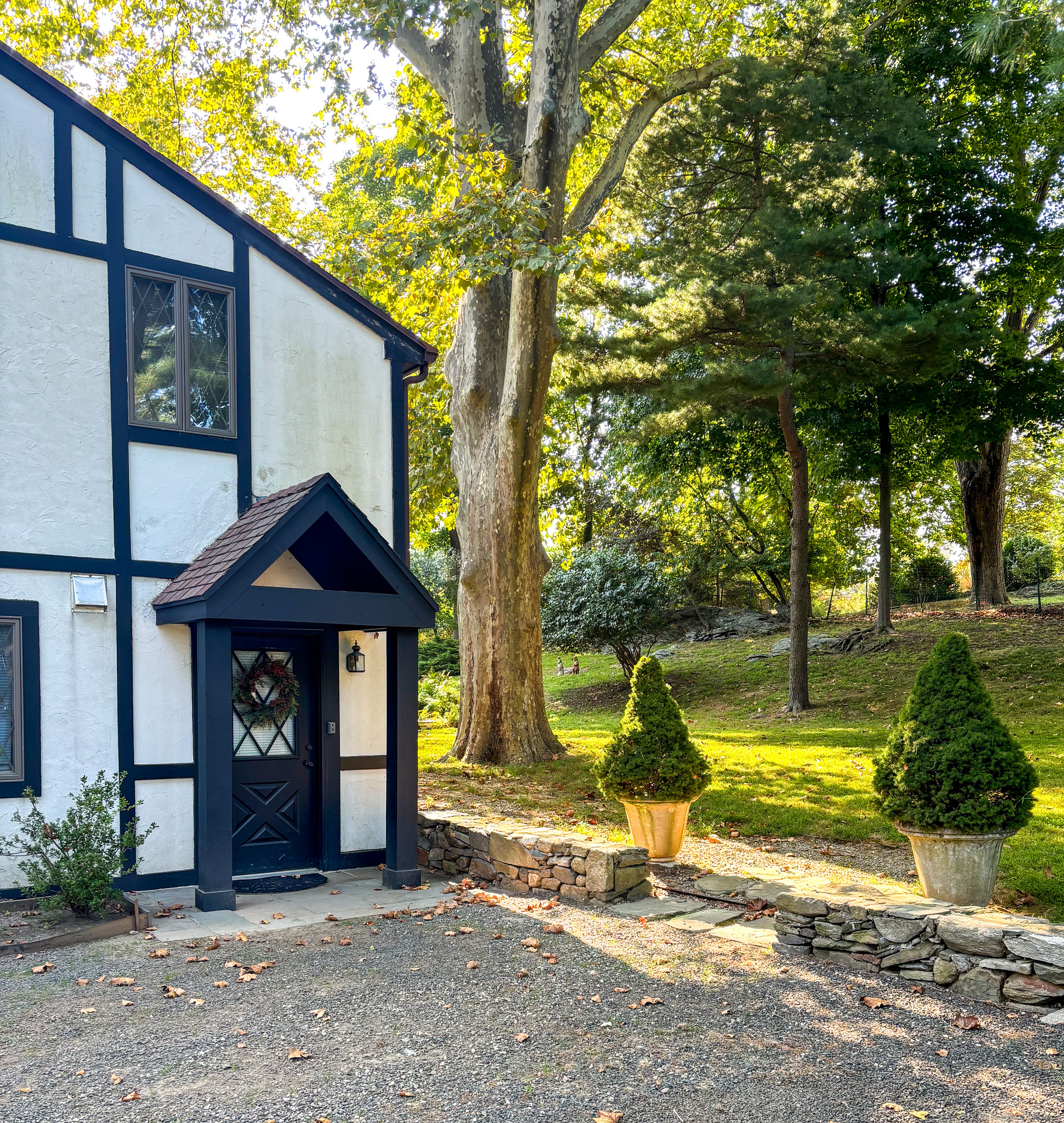 14 Hillspoint Road