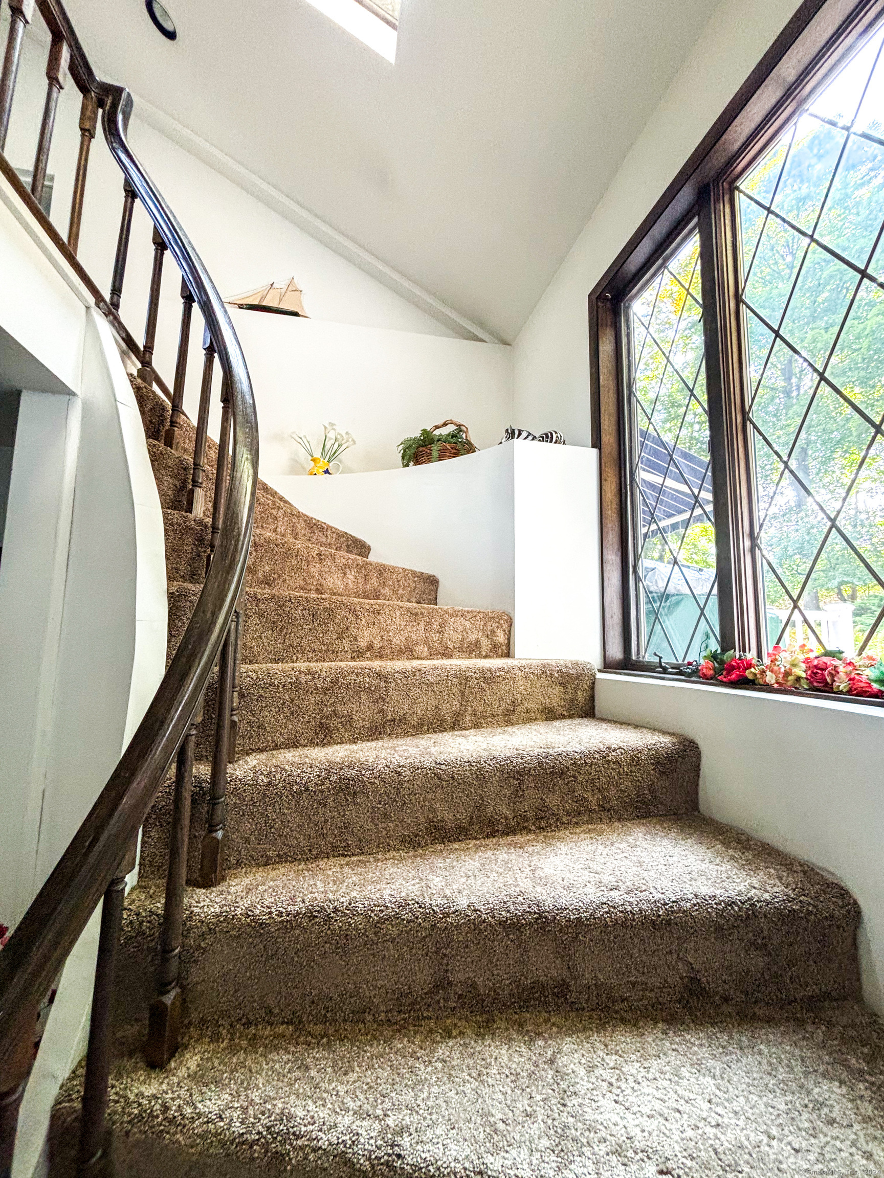 14 Hillspoint Road