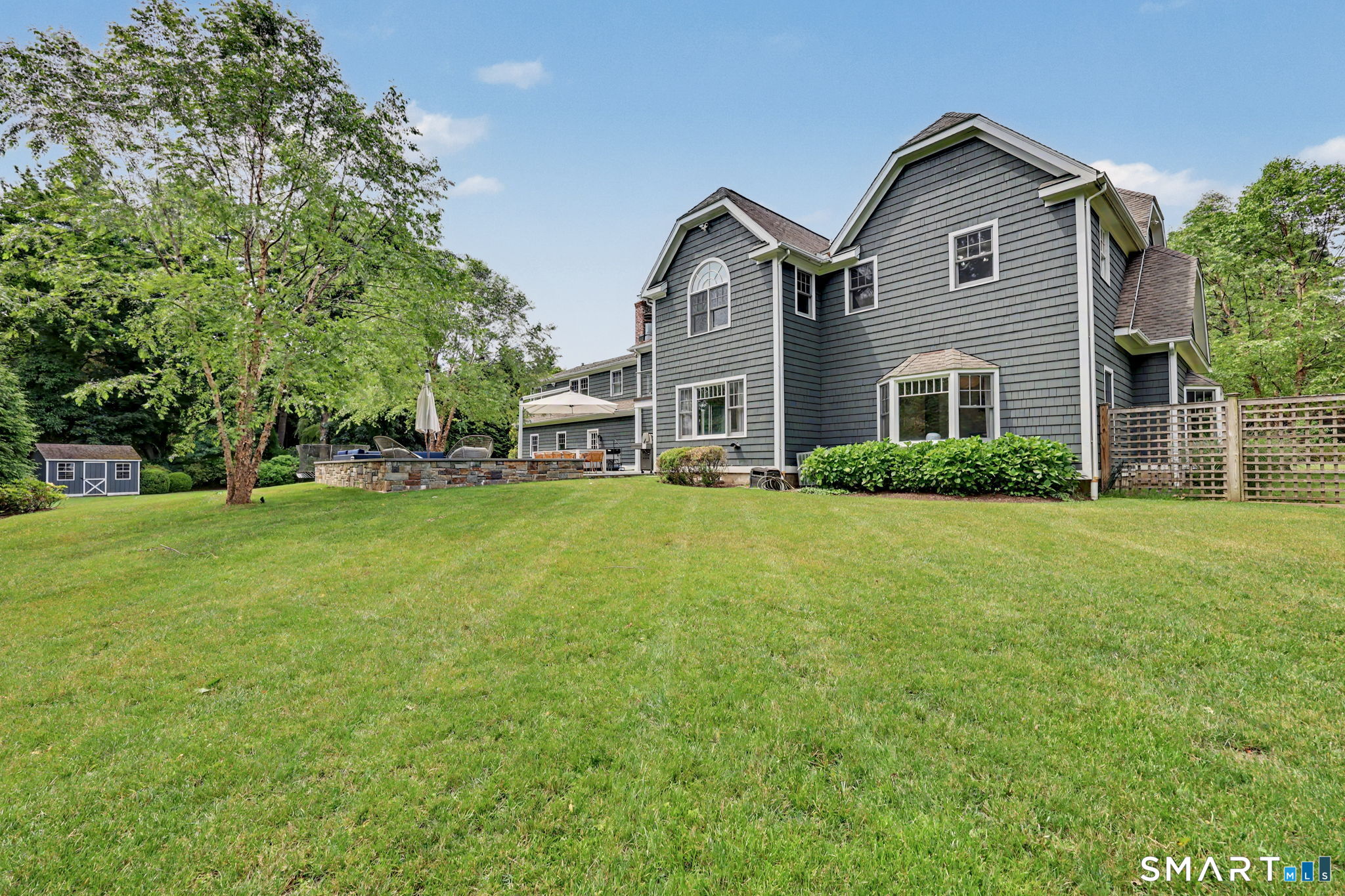 18 West Meadow Road