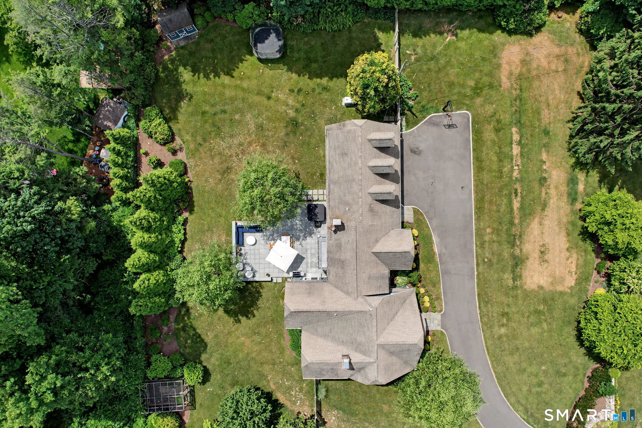 18 West Meadow Road
