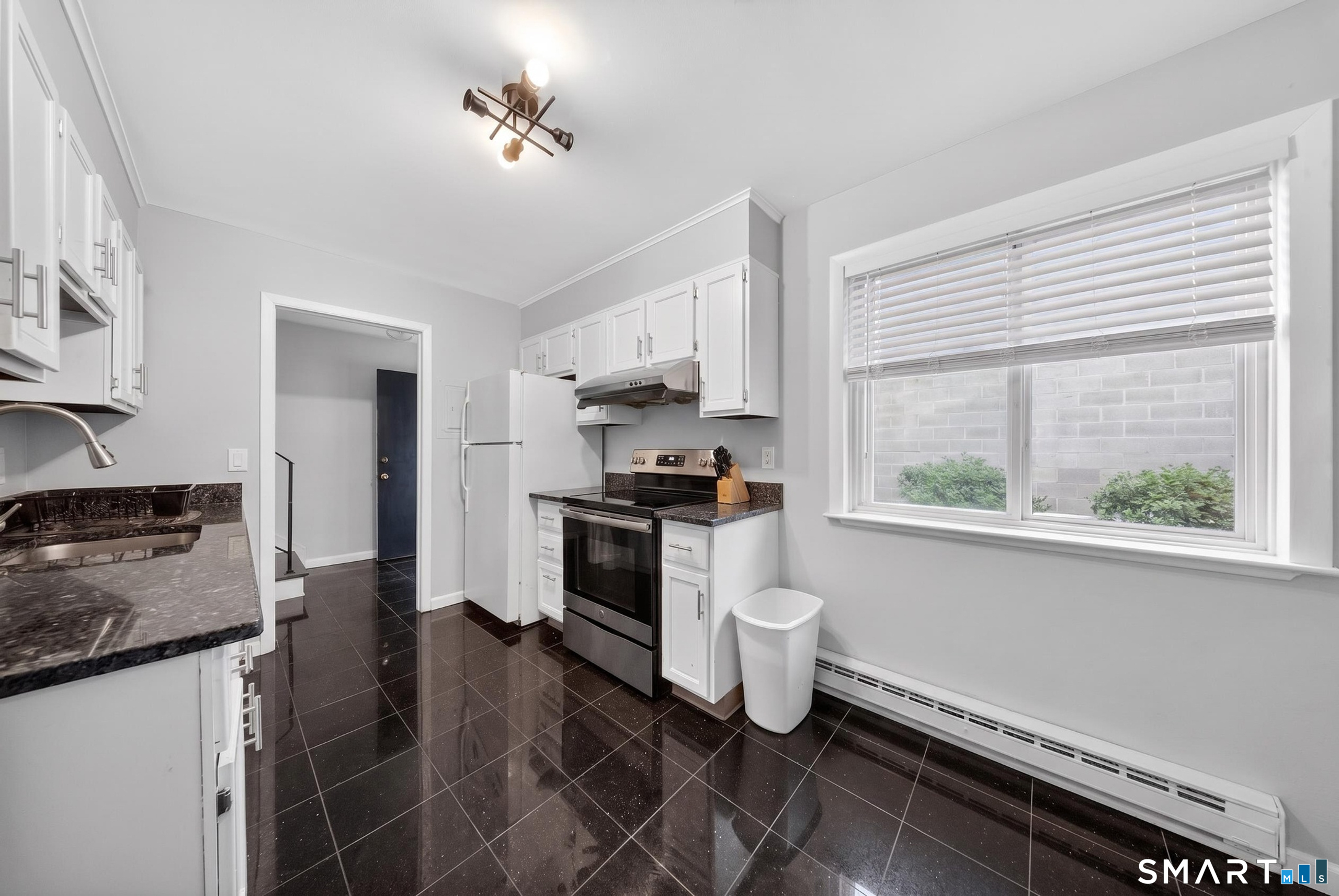 26 Highview Avenue B