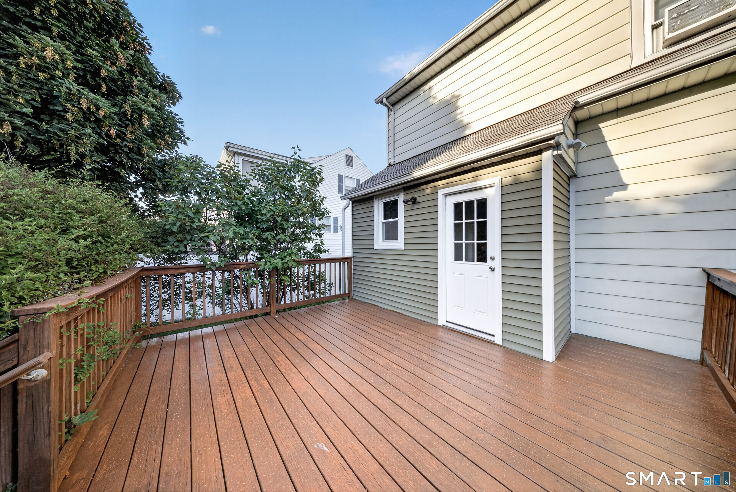 30 Noble Street