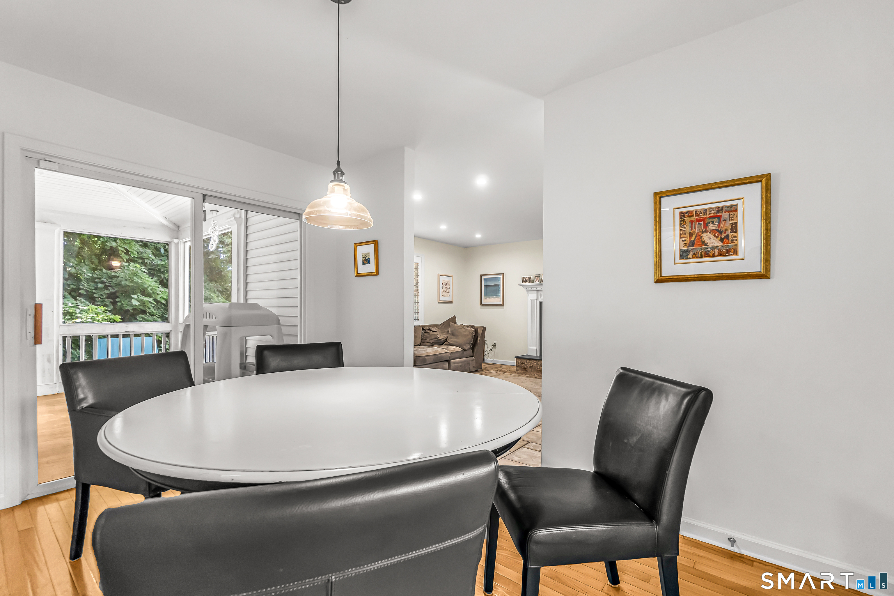 85 Old Colony Road 85