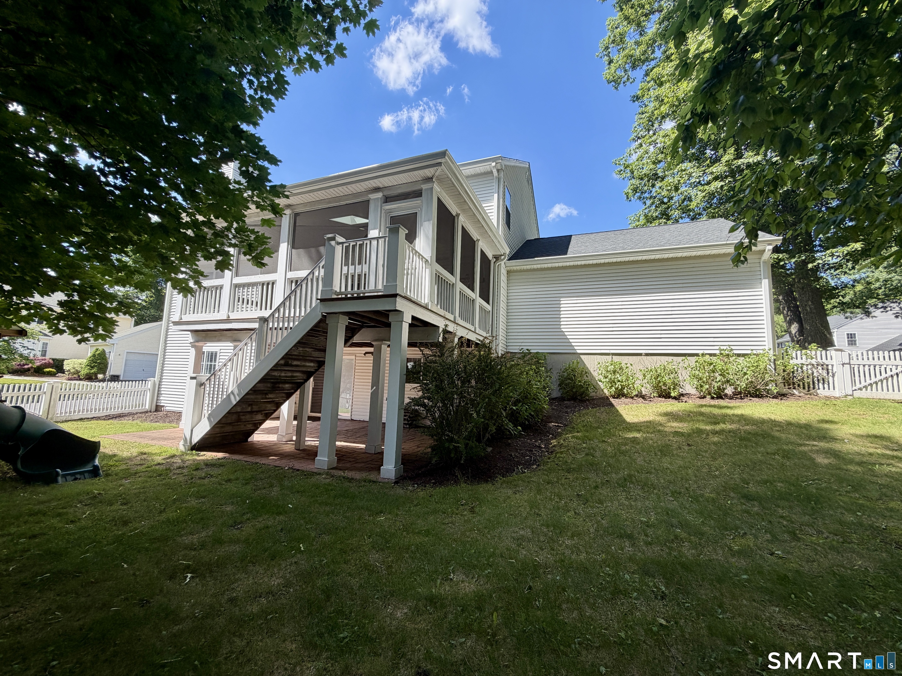 85 Old Colony Road 85