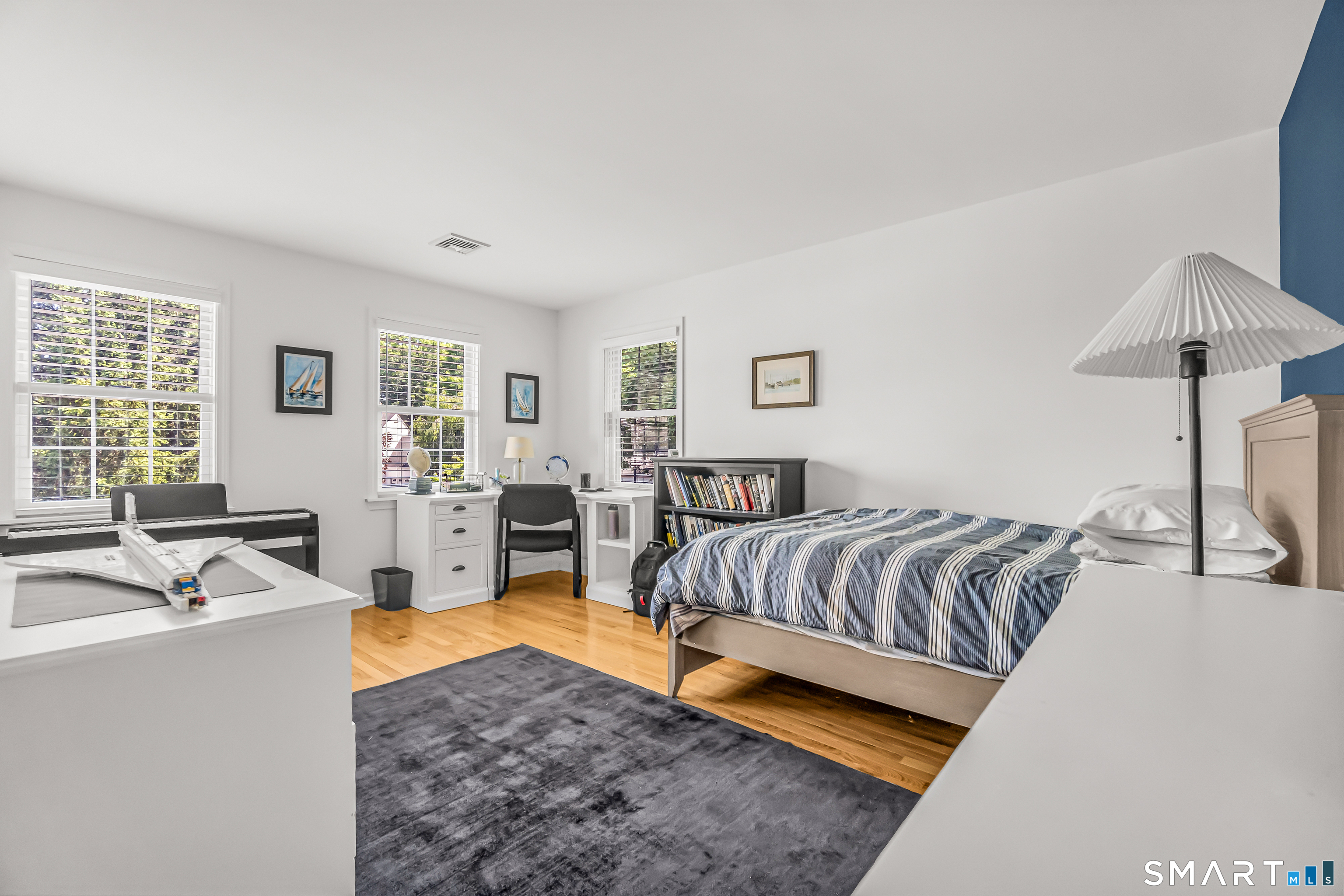 85 Old Colony Road 85