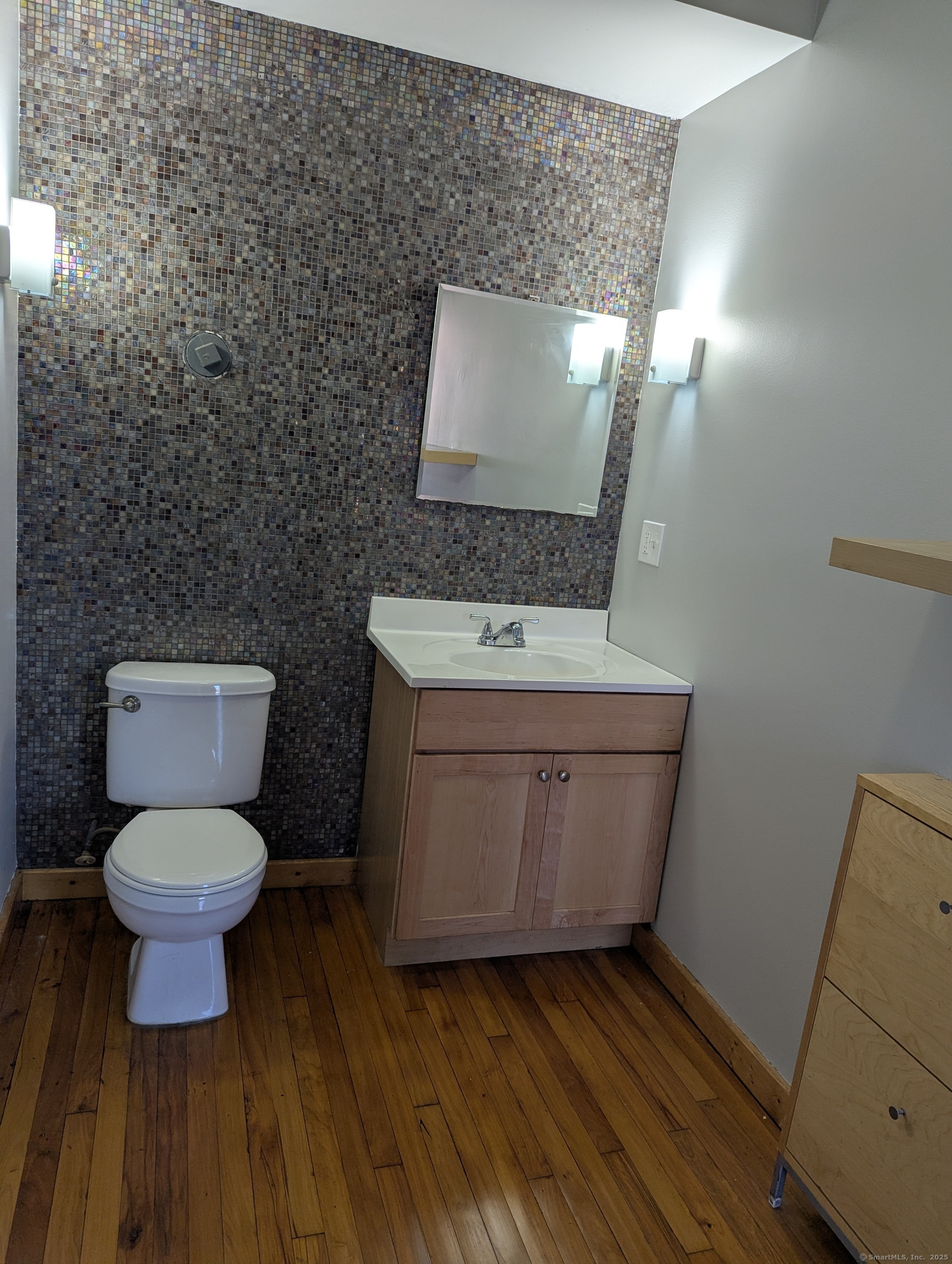 325 Lafayette Street 8106