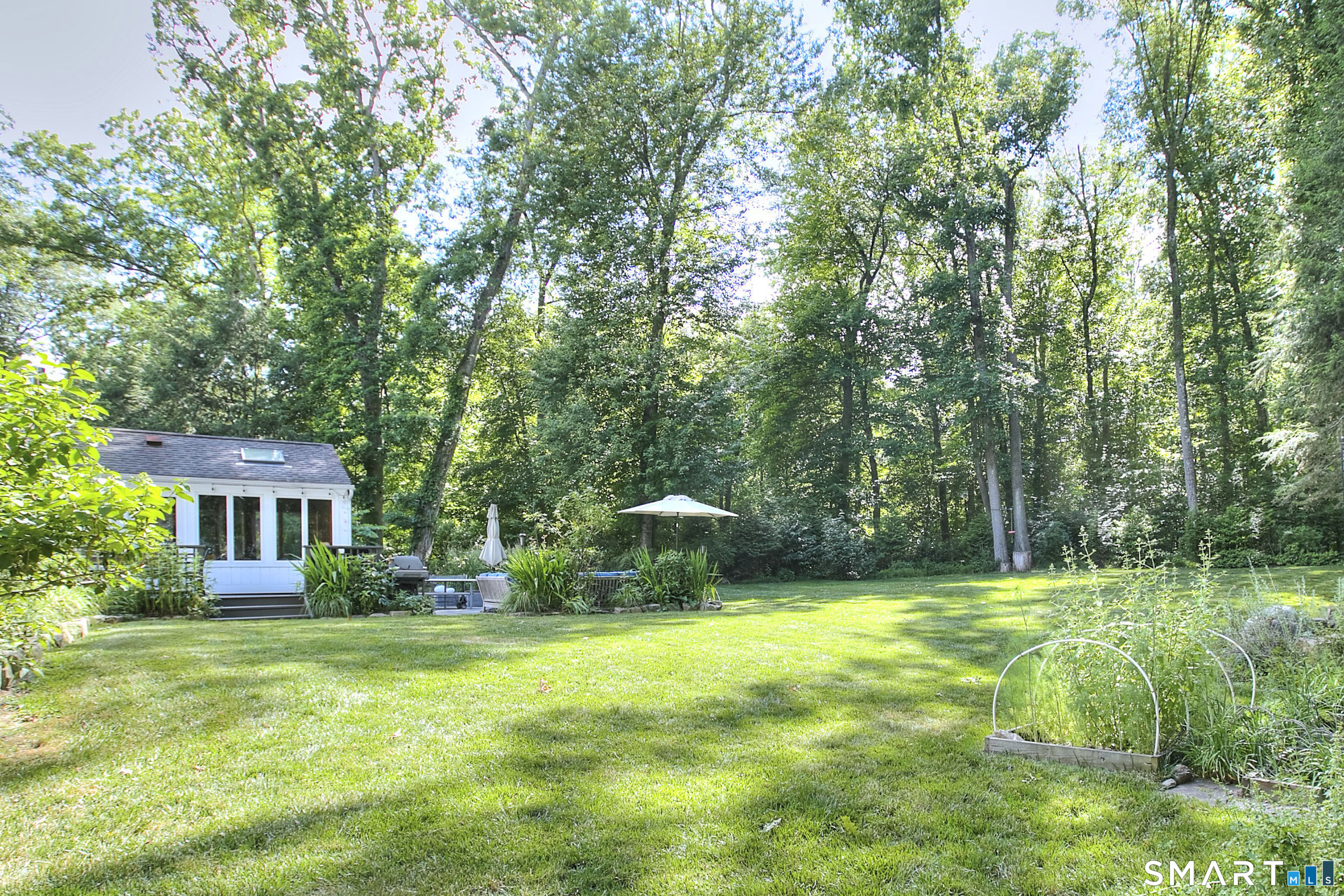 157 Newtown Turnpike