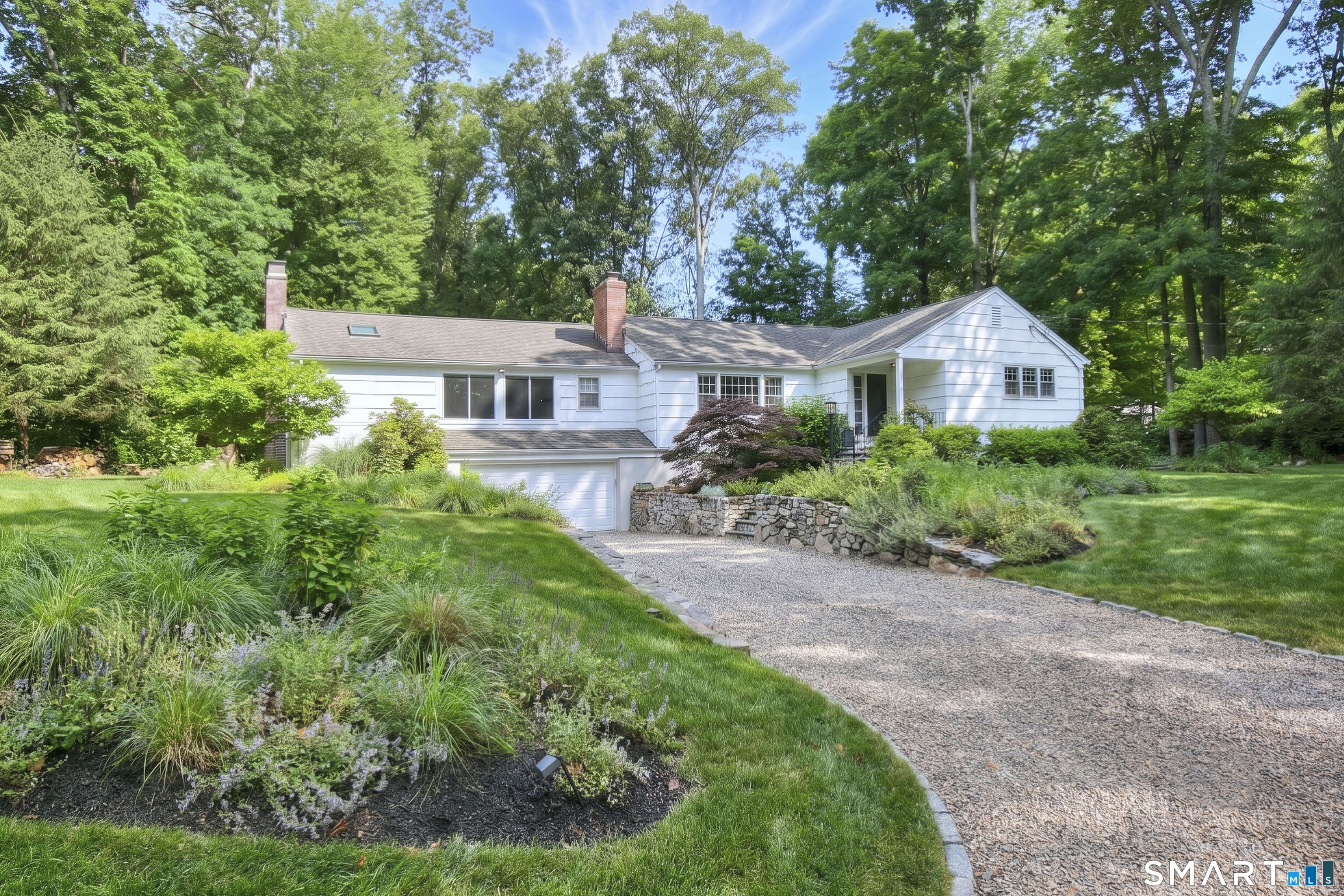 157 Newtown Turnpike