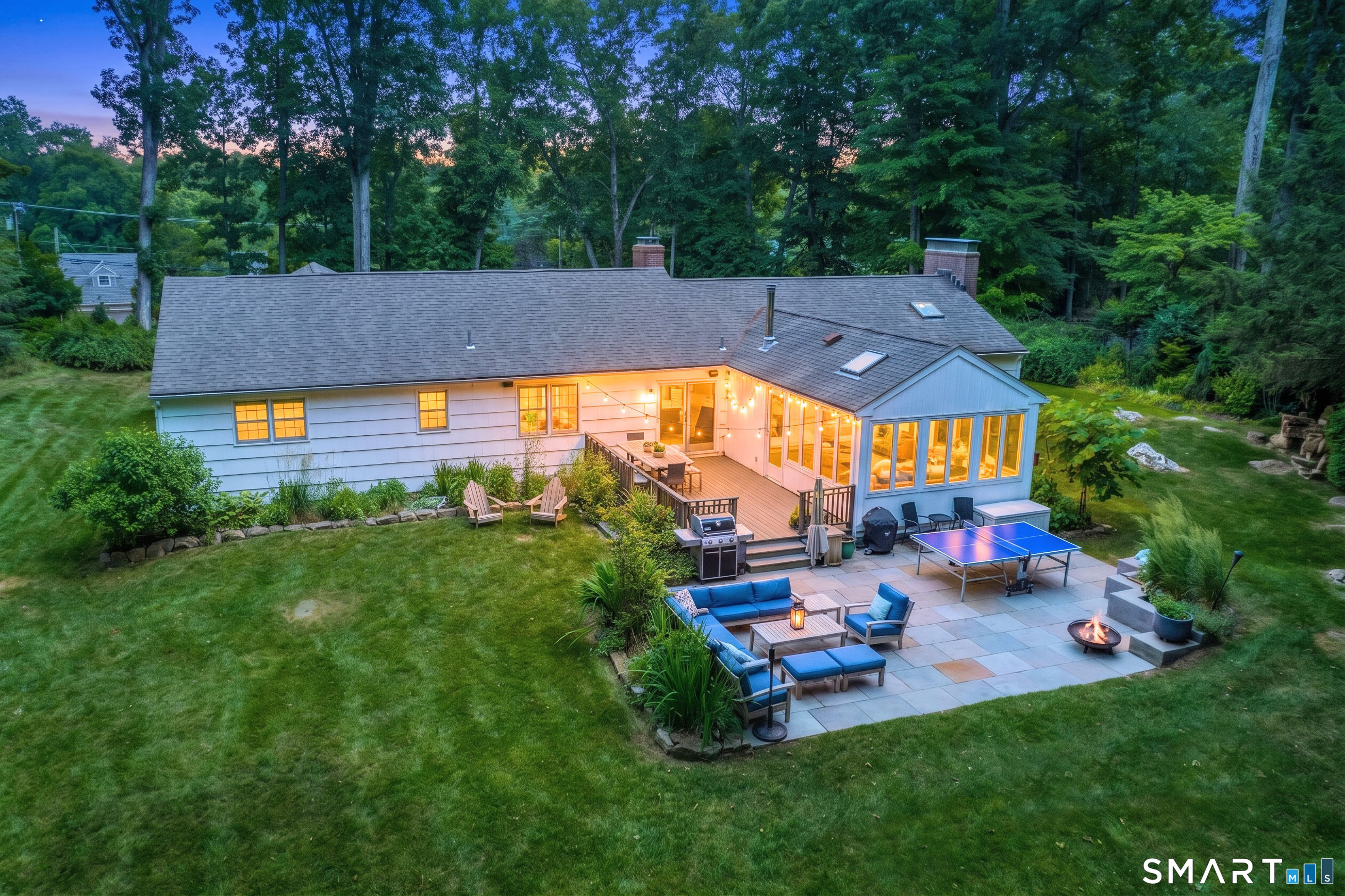 157 Newtown Turnpike