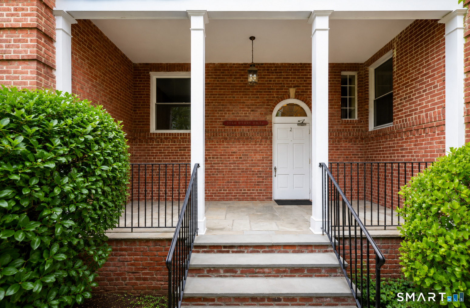 70 Strawberry Hill Avenue 2-1D