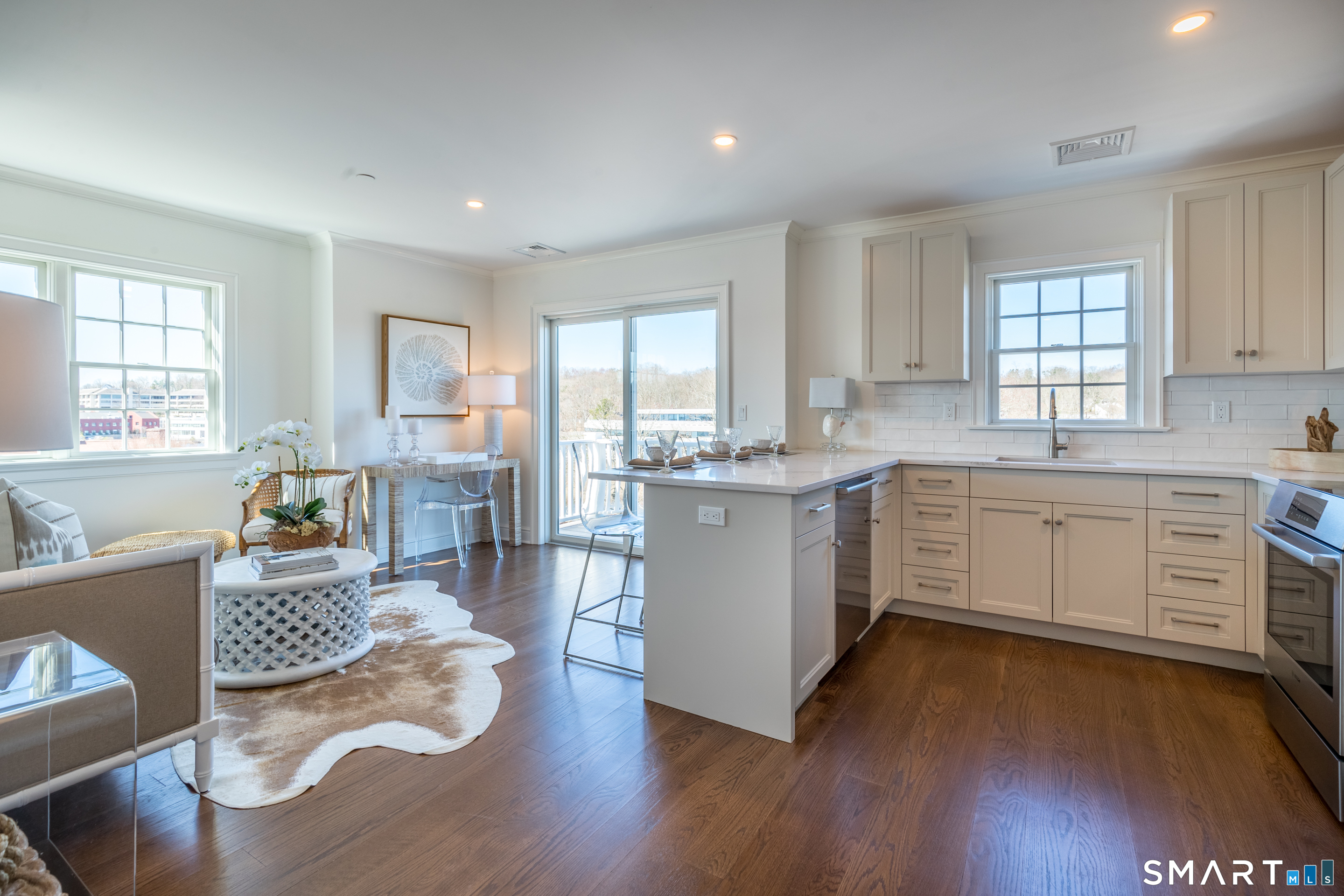 201 Main Street 303