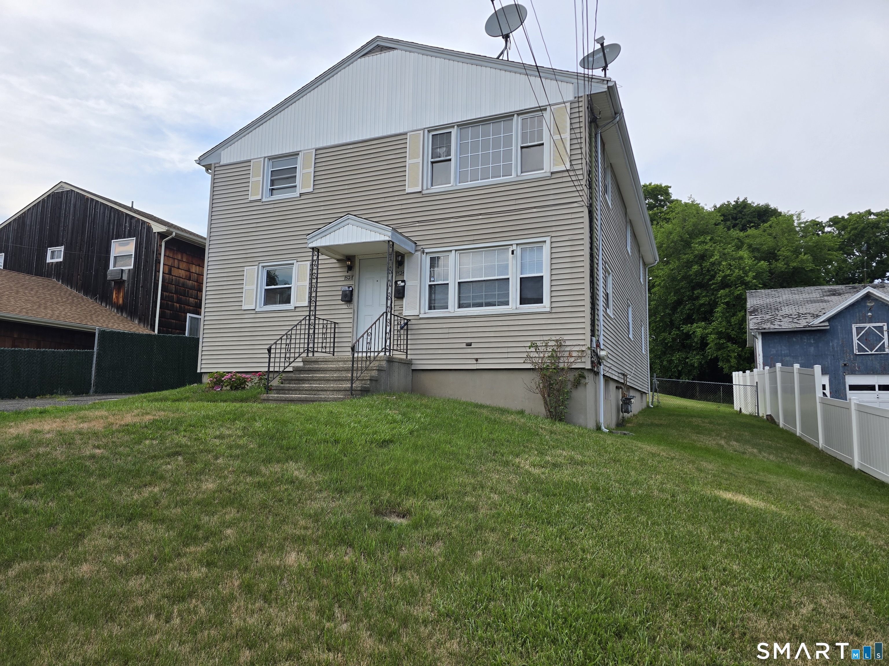 1526 West Broad Street