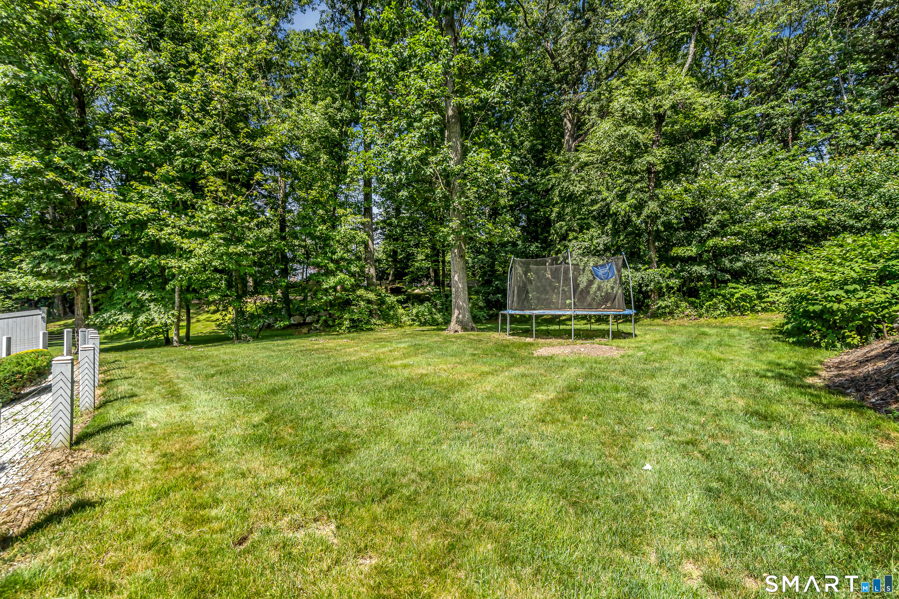 17 Woodlawn Drive