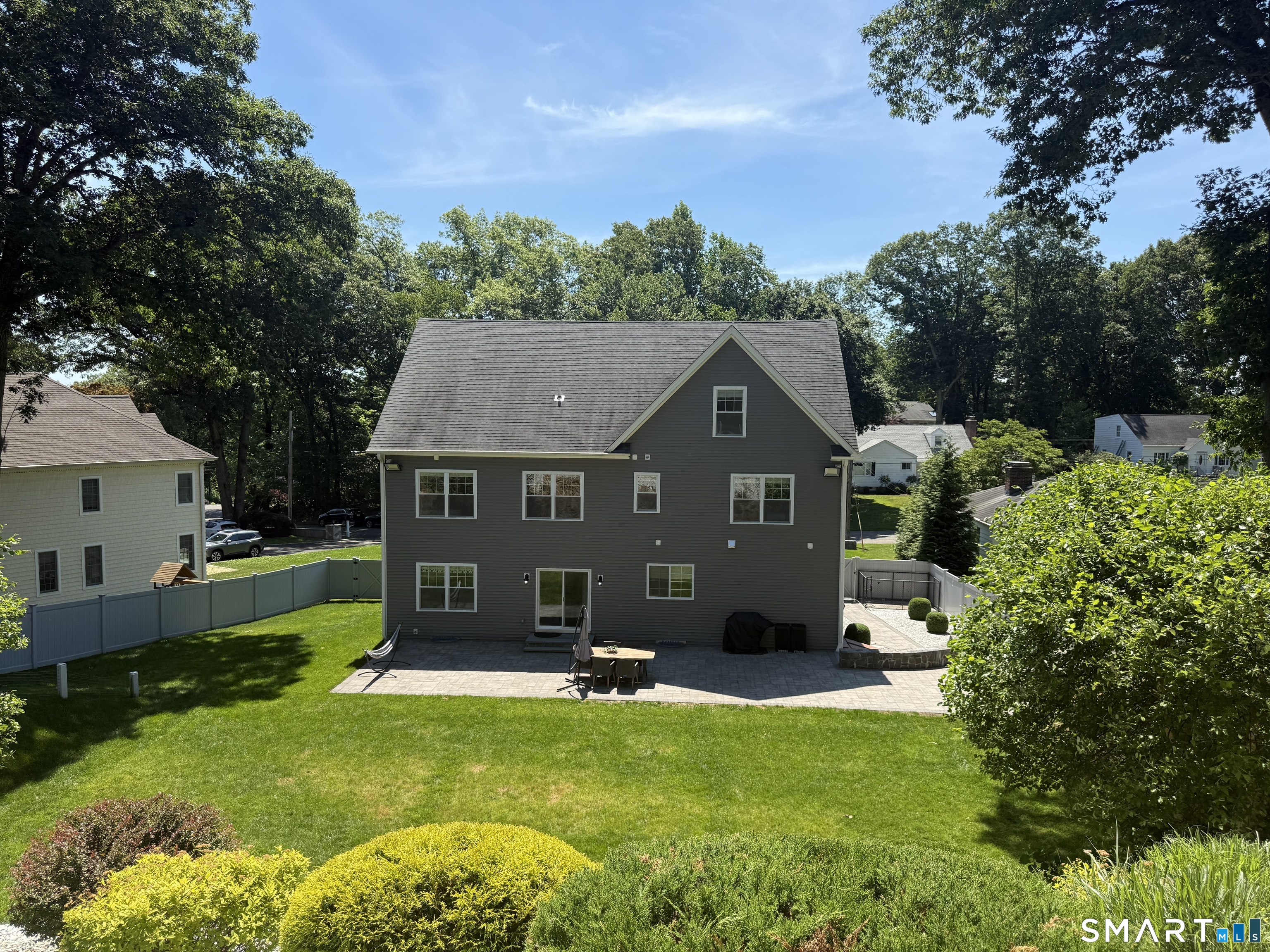 17 Woodlawn Drive