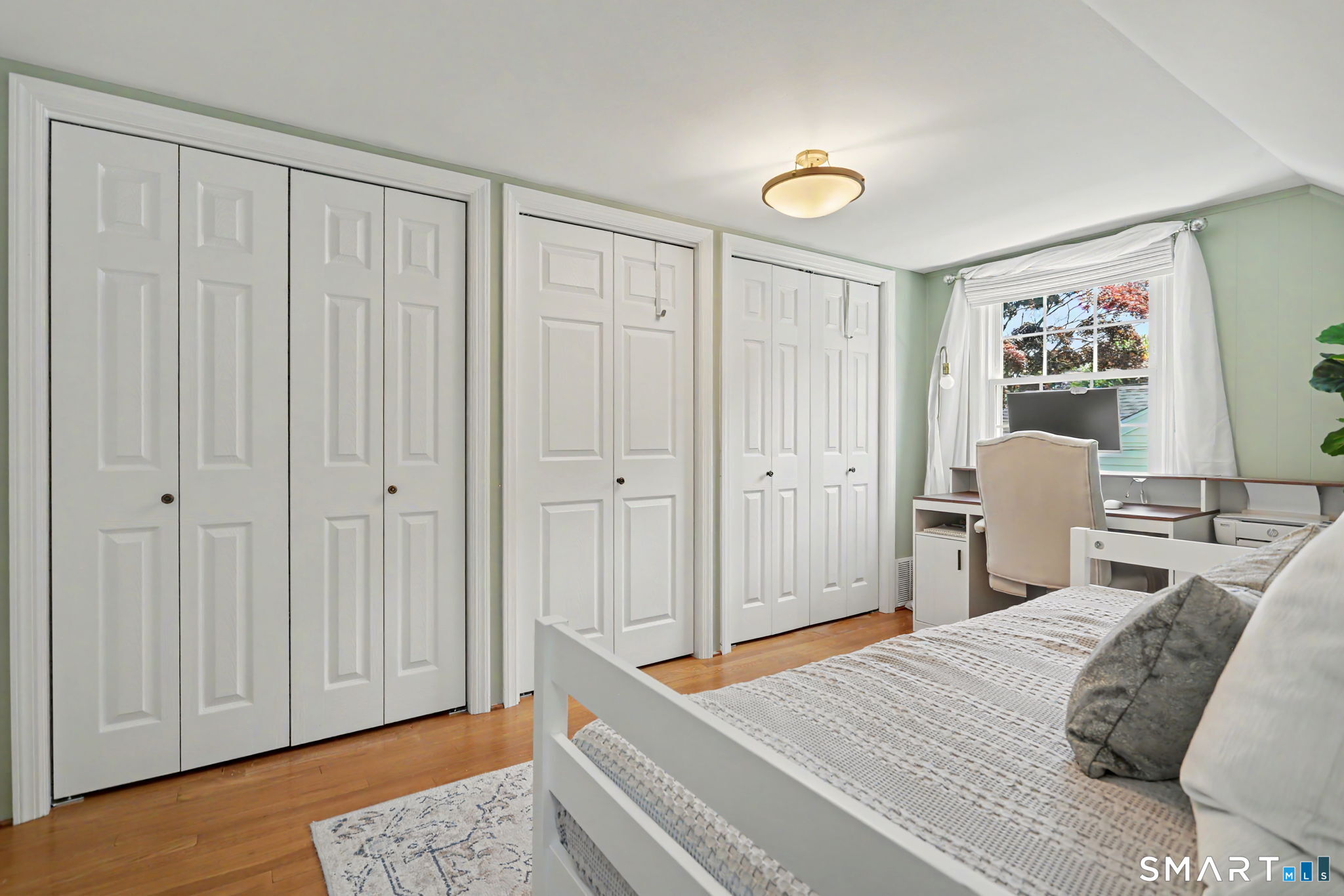 15 Scribner Avenue