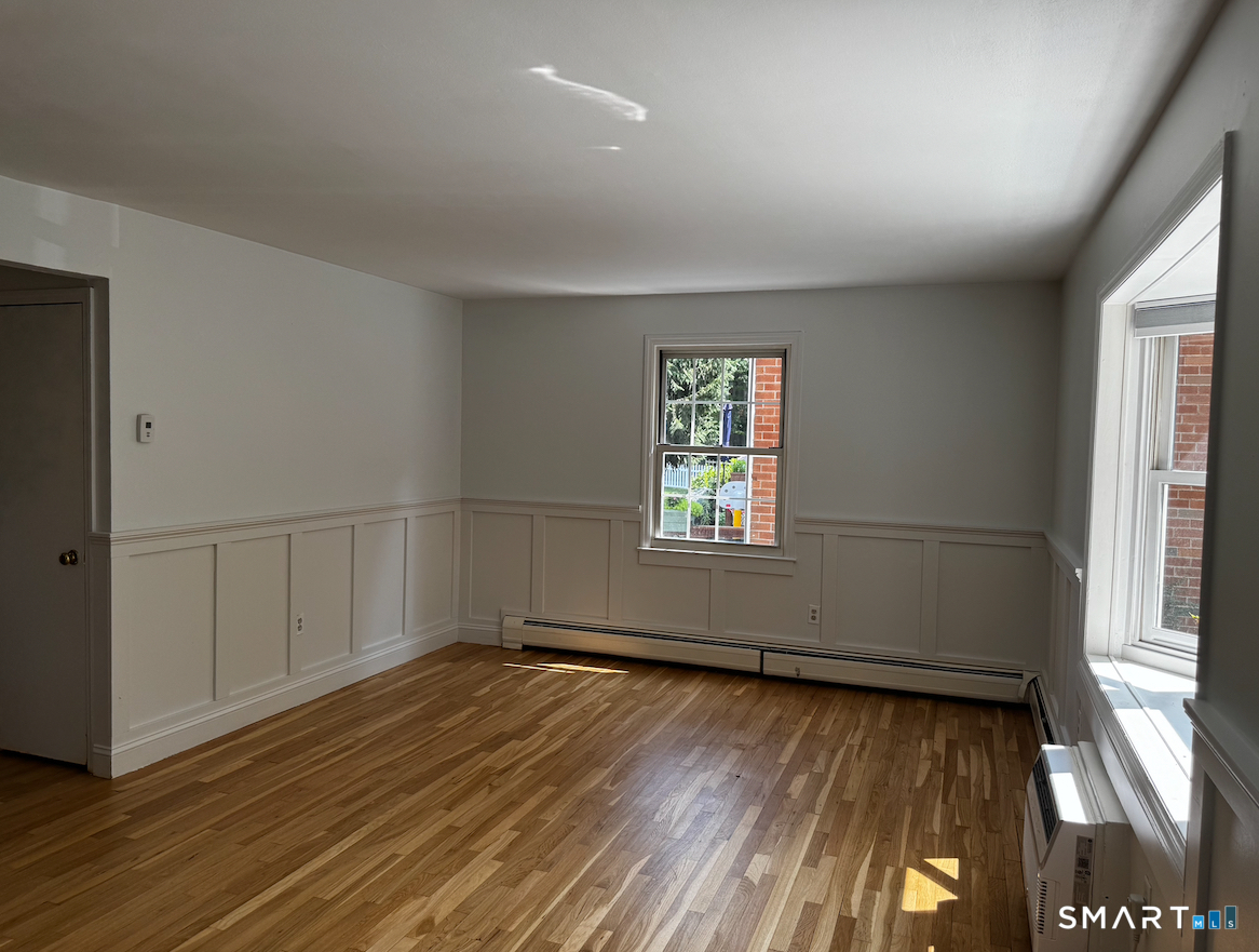 245 Sunnyridge Avenue