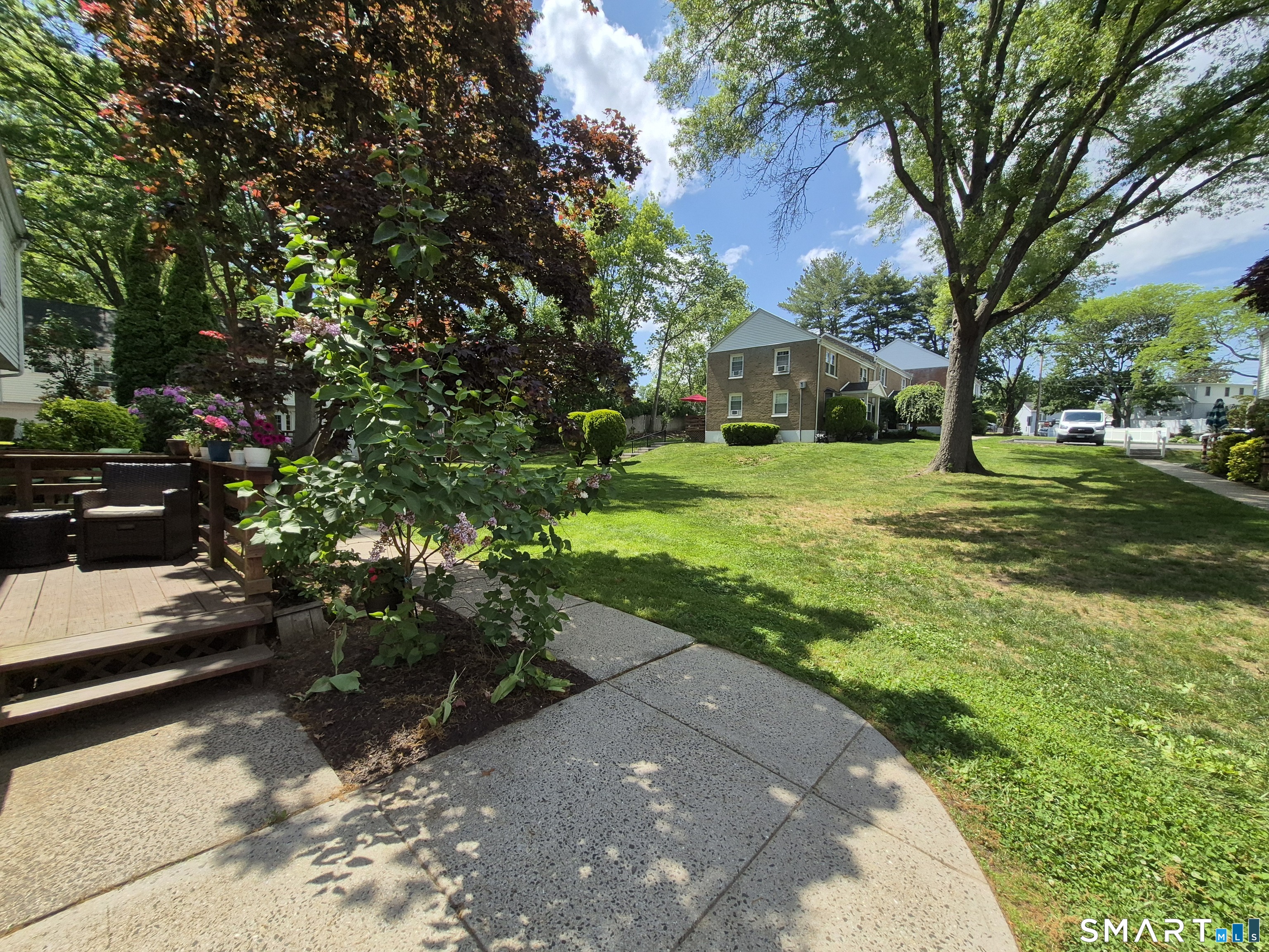 245 Sunnyridge Avenue