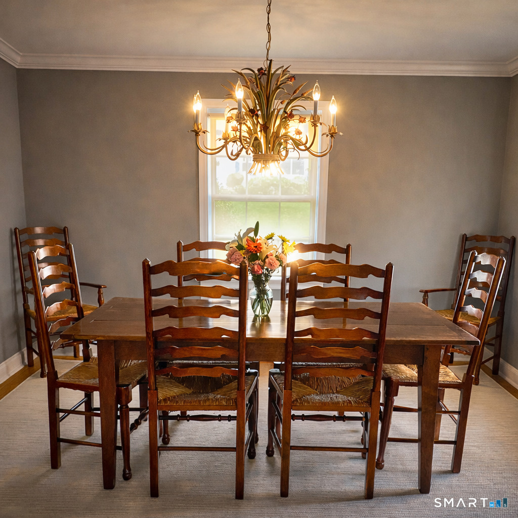 10 Ludlow Manor