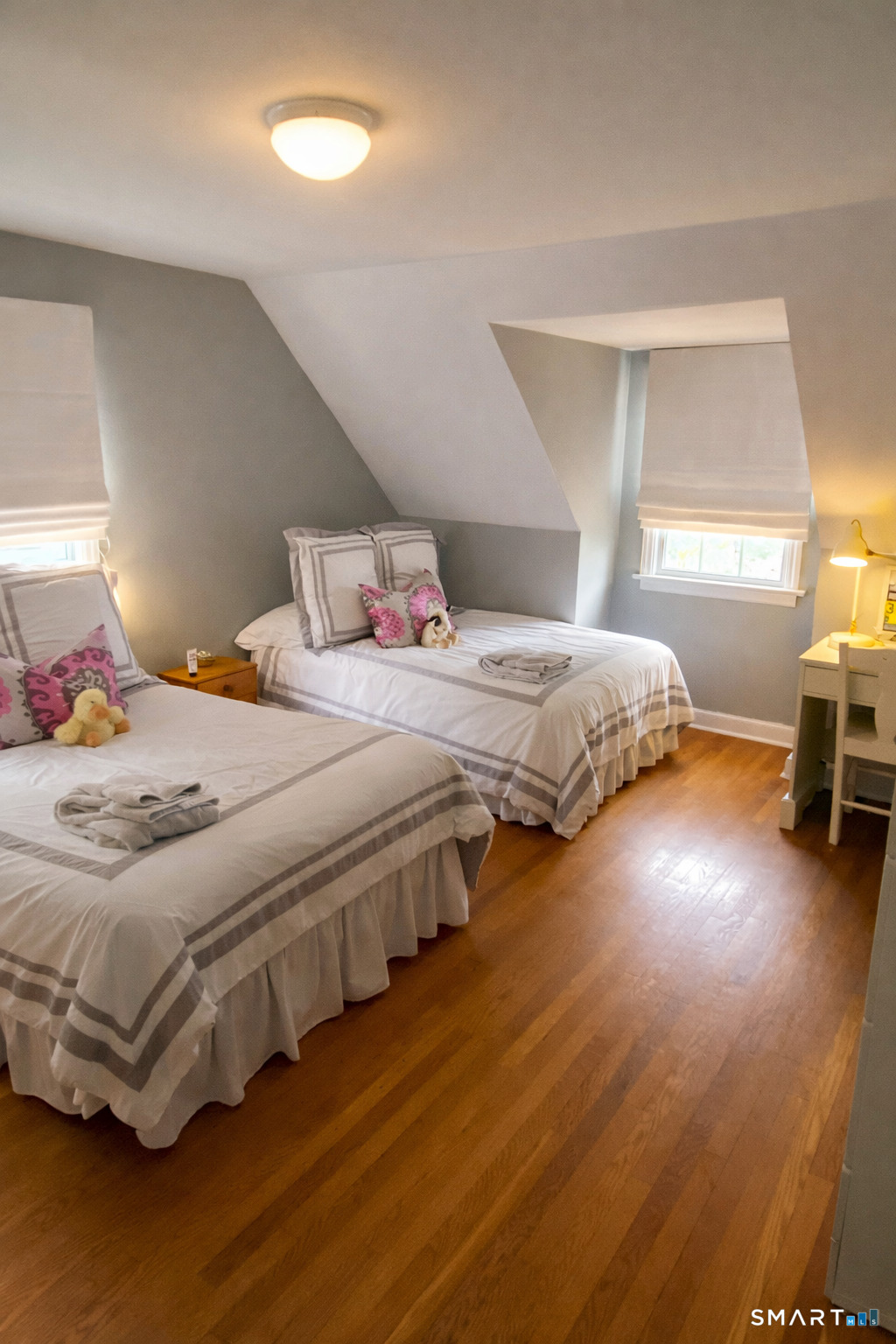 10 Ludlow Manor