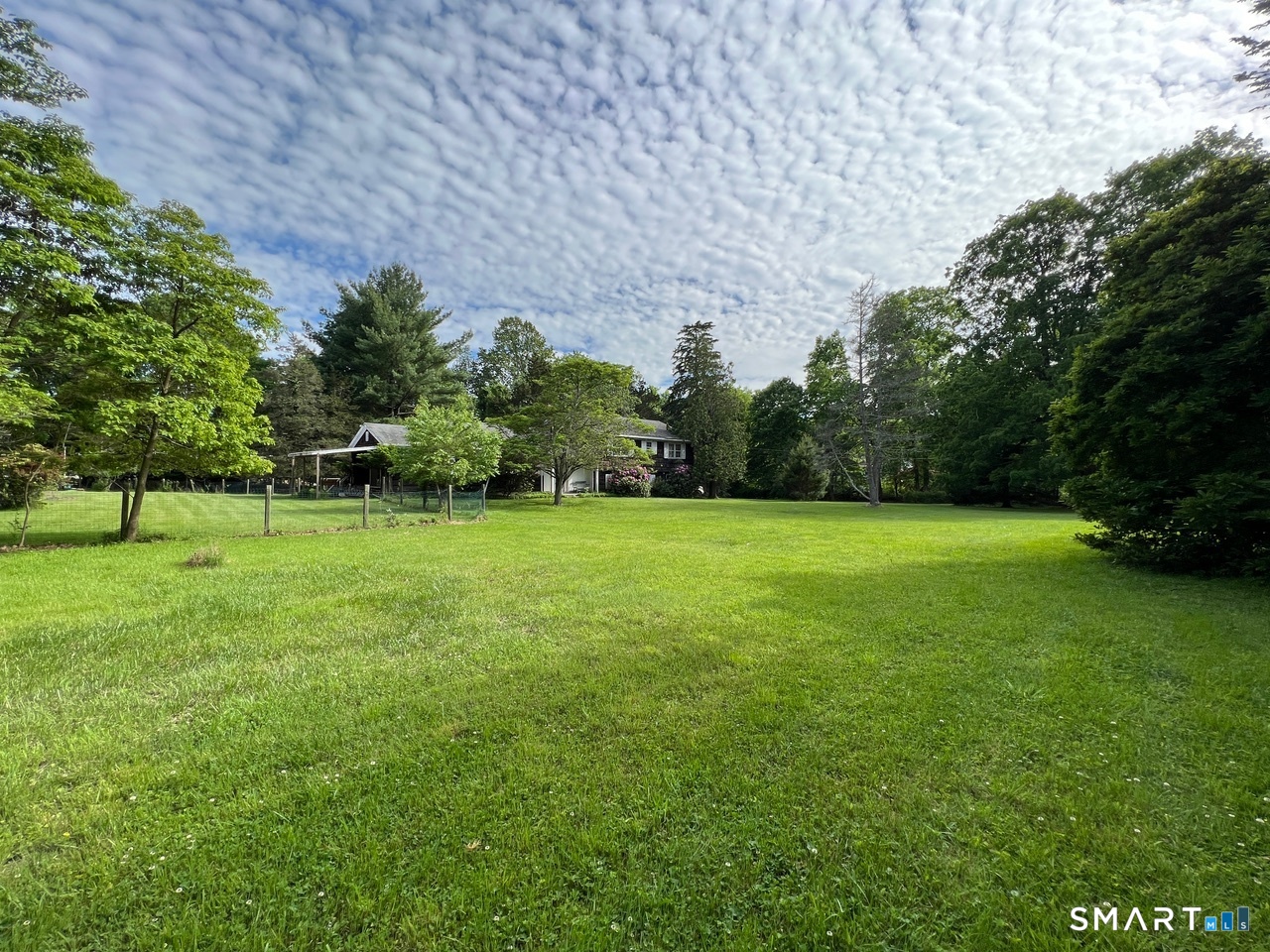 18 Briar Oak Drive