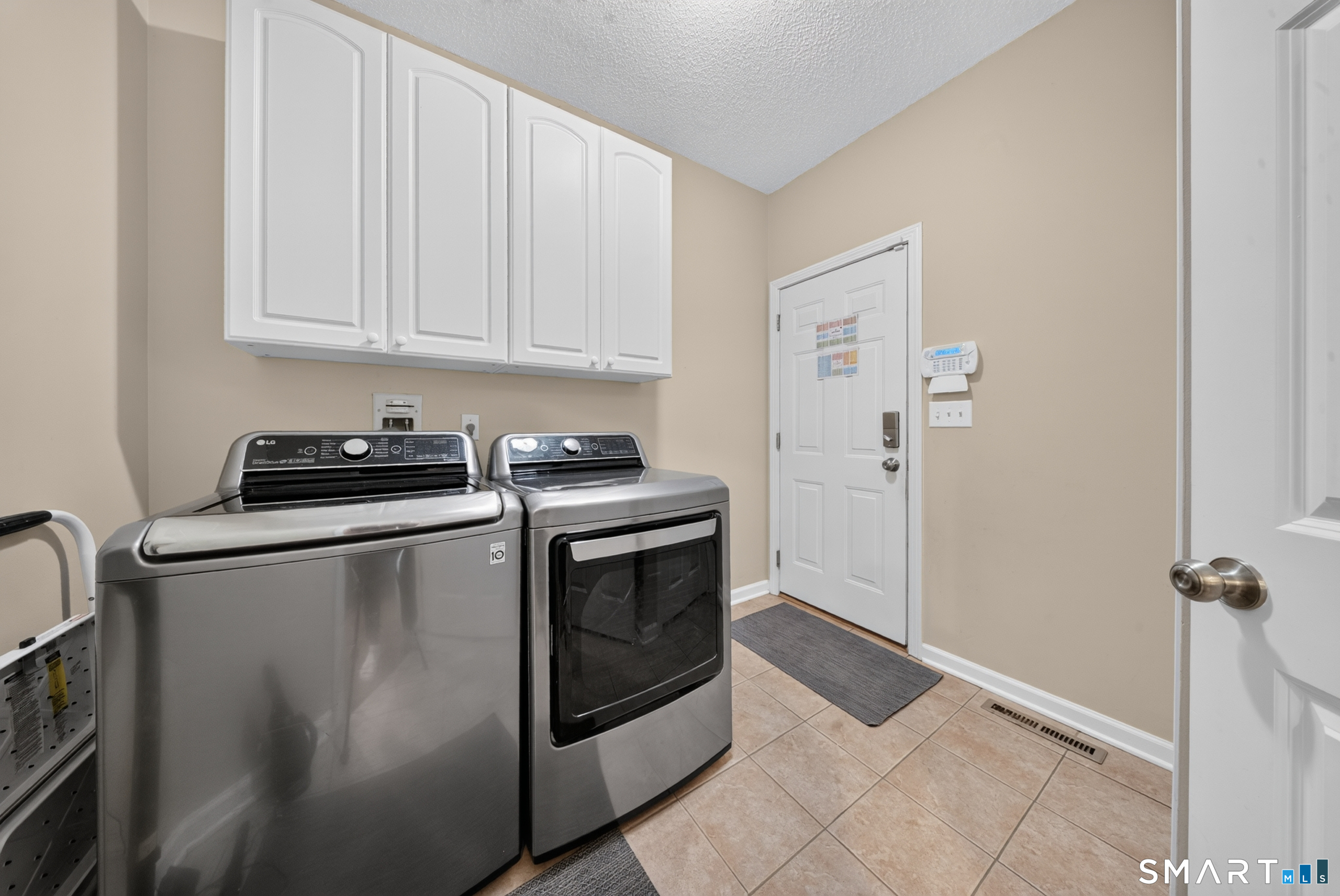 25 Winding Trail